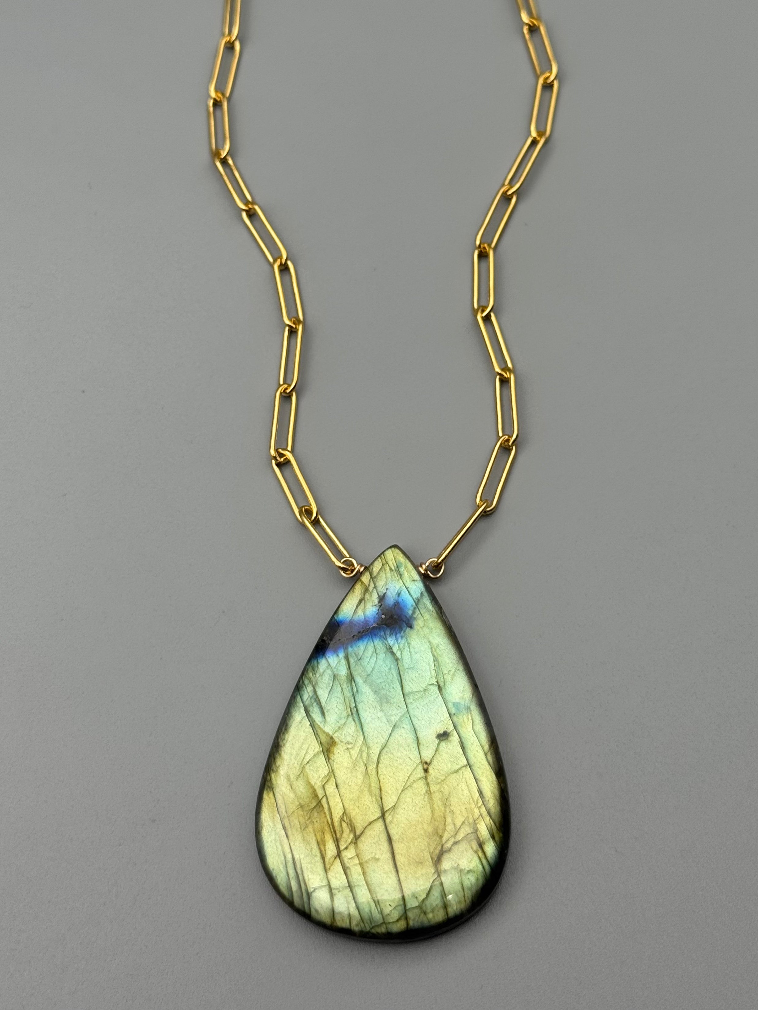 •AEON• labradorite + gold necklace (18"-20" long)