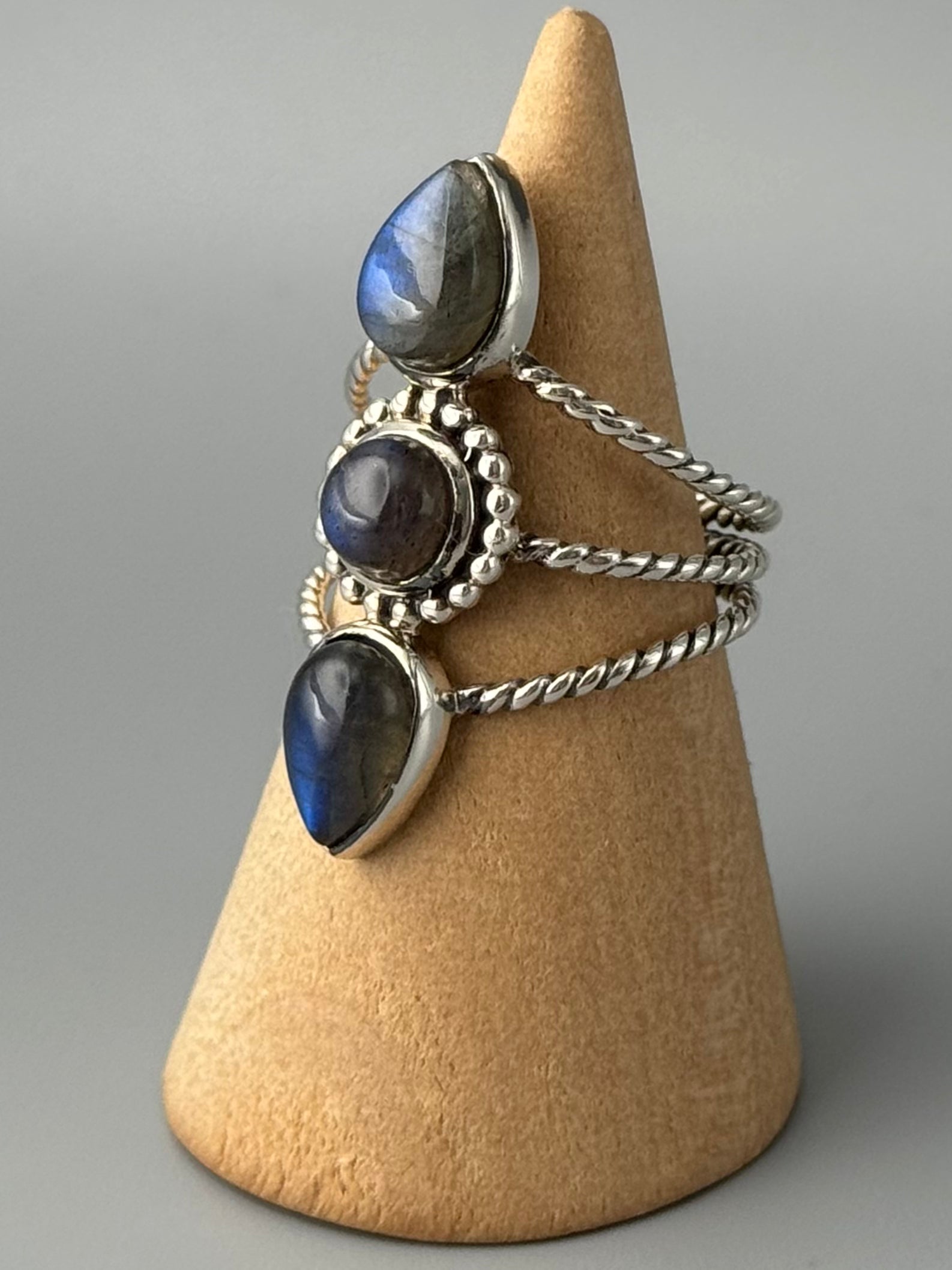 •LABRADORITE - EQUATOR• triple split band silver ring (size 8)