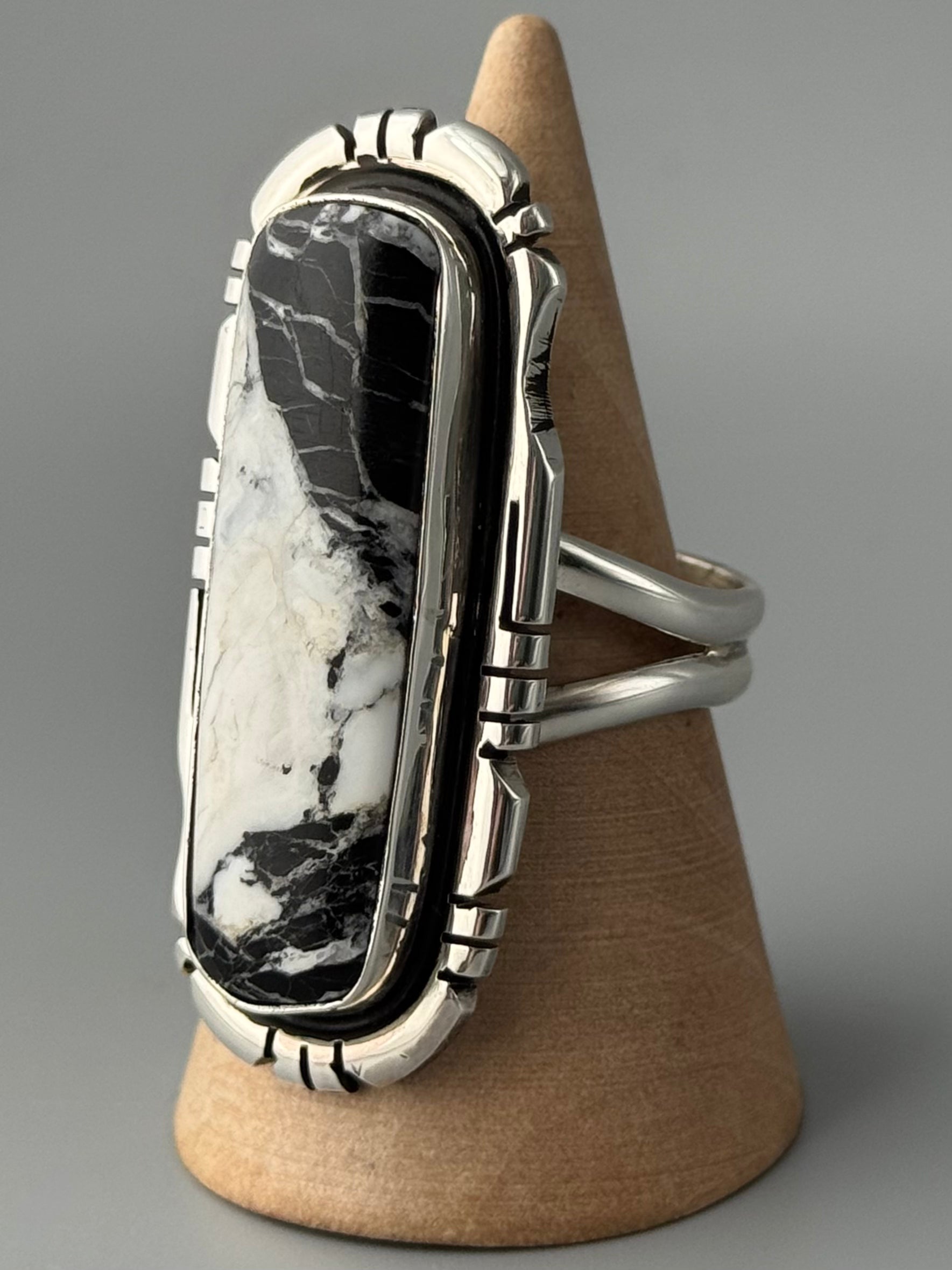 •WHITE BUFFALO TURQUOISE - STORM• Navajo adjustable silver ring