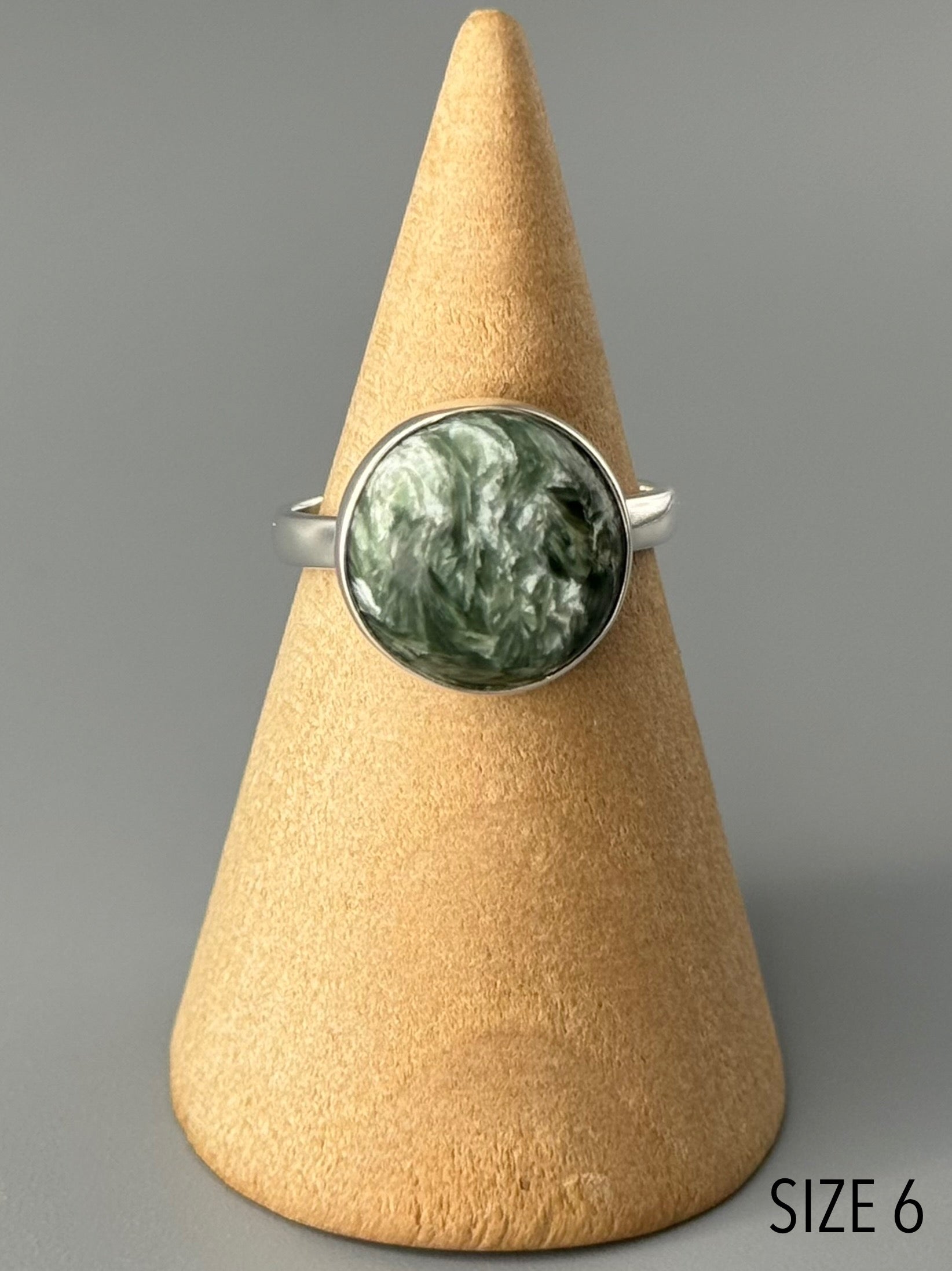•SERAPHINITE - ROUND• simple bezel silver ring (various sizes)