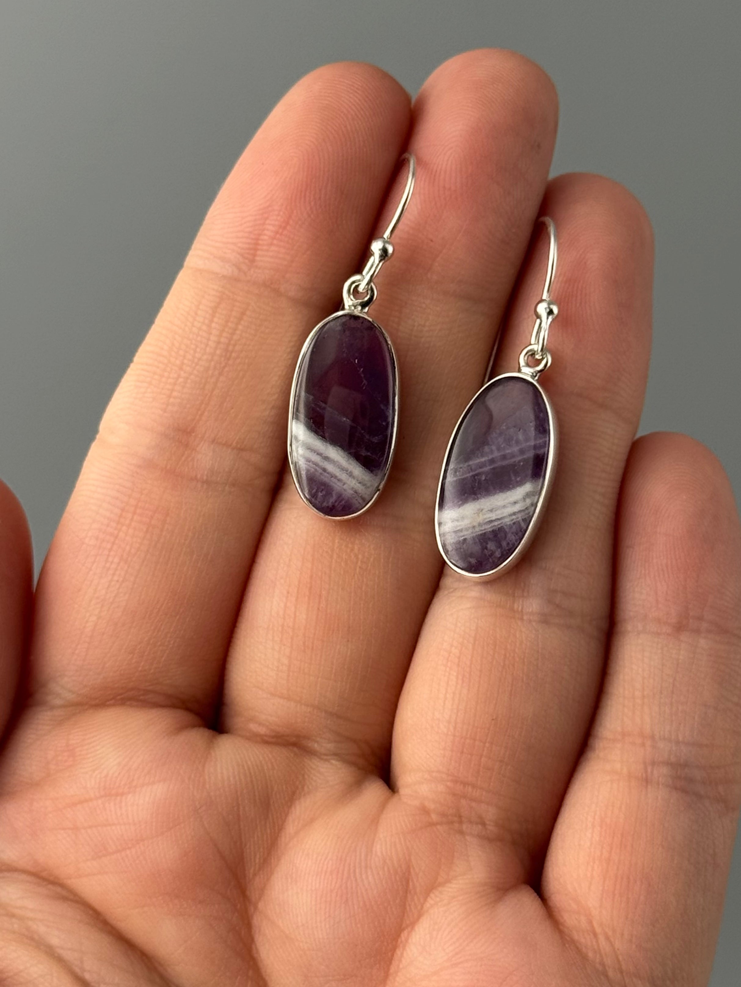 •CHEVRON AMETHYST - OVAL• silver dangle earrings