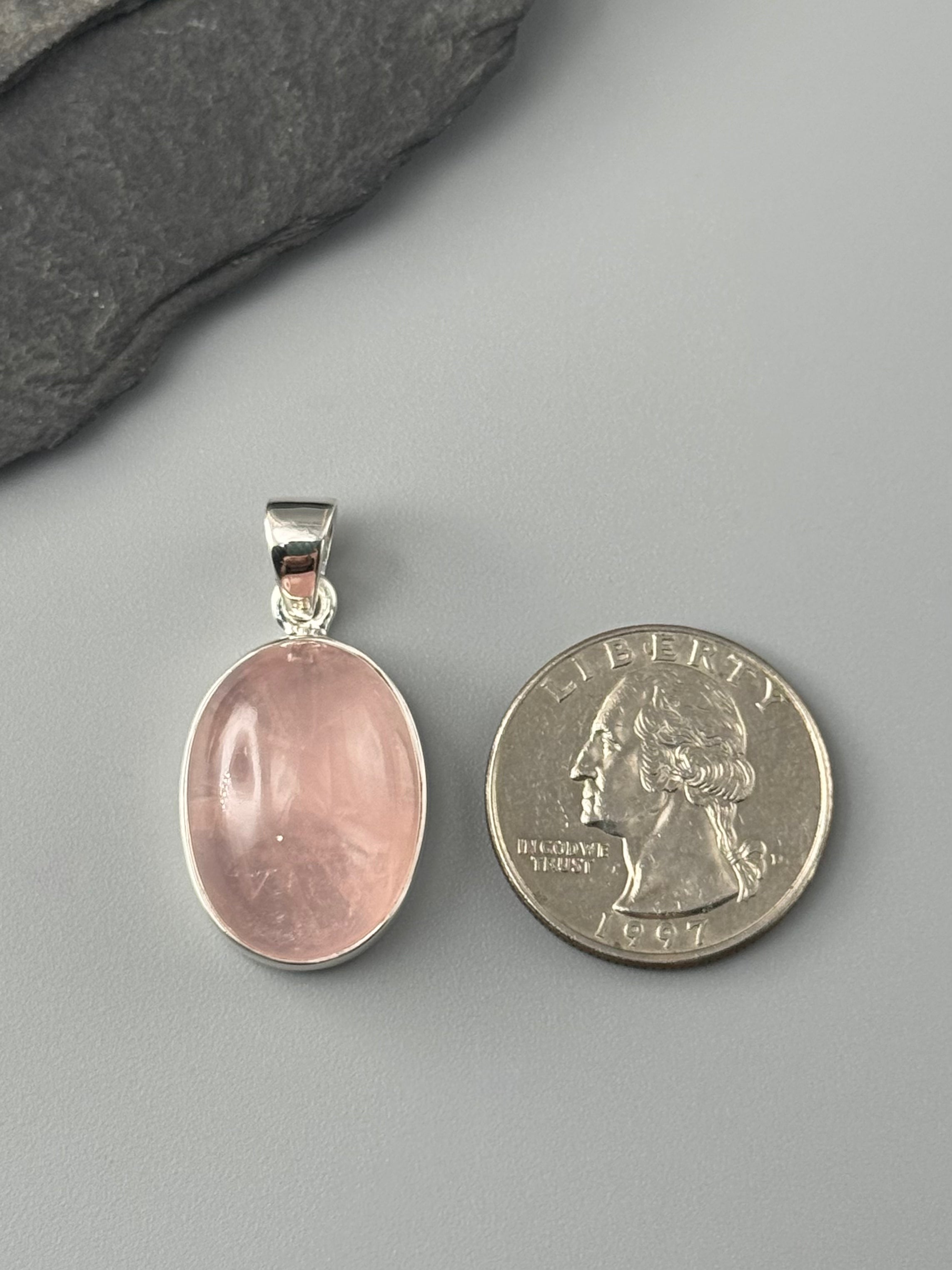 •ROSE QUARTZ - SMALL OVAL• sterling silver pendant