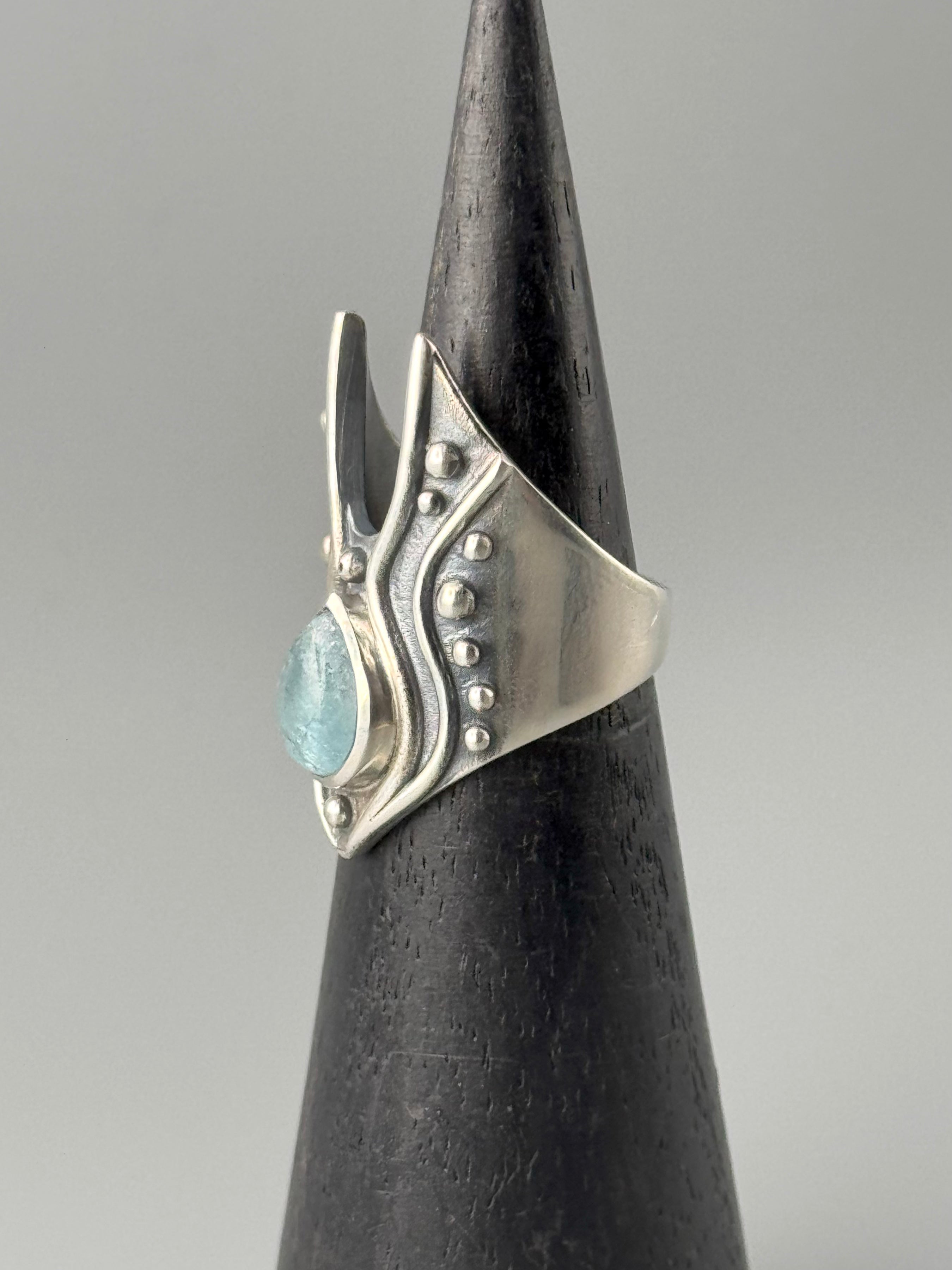 •MORONOE• aquamarine + silver ring