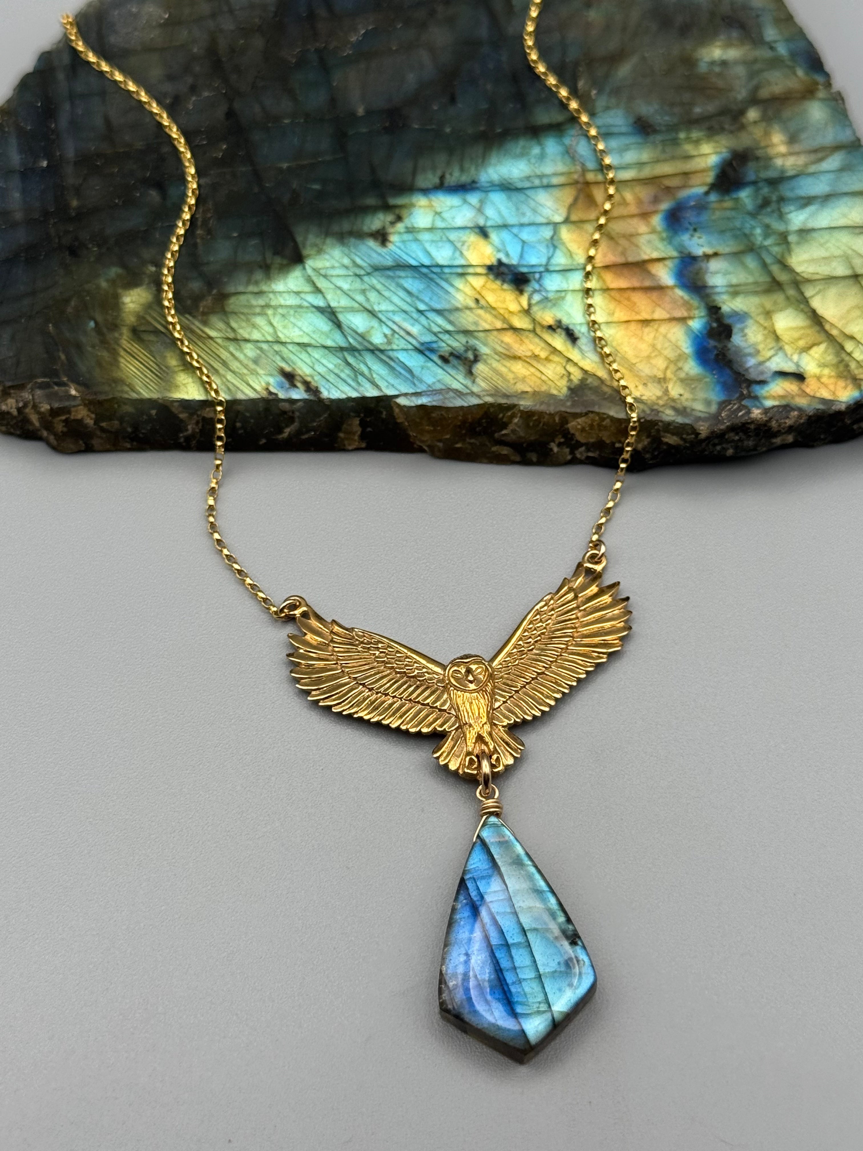 •NOCTURNA• labradorite + gold necklace (17"-19" long)