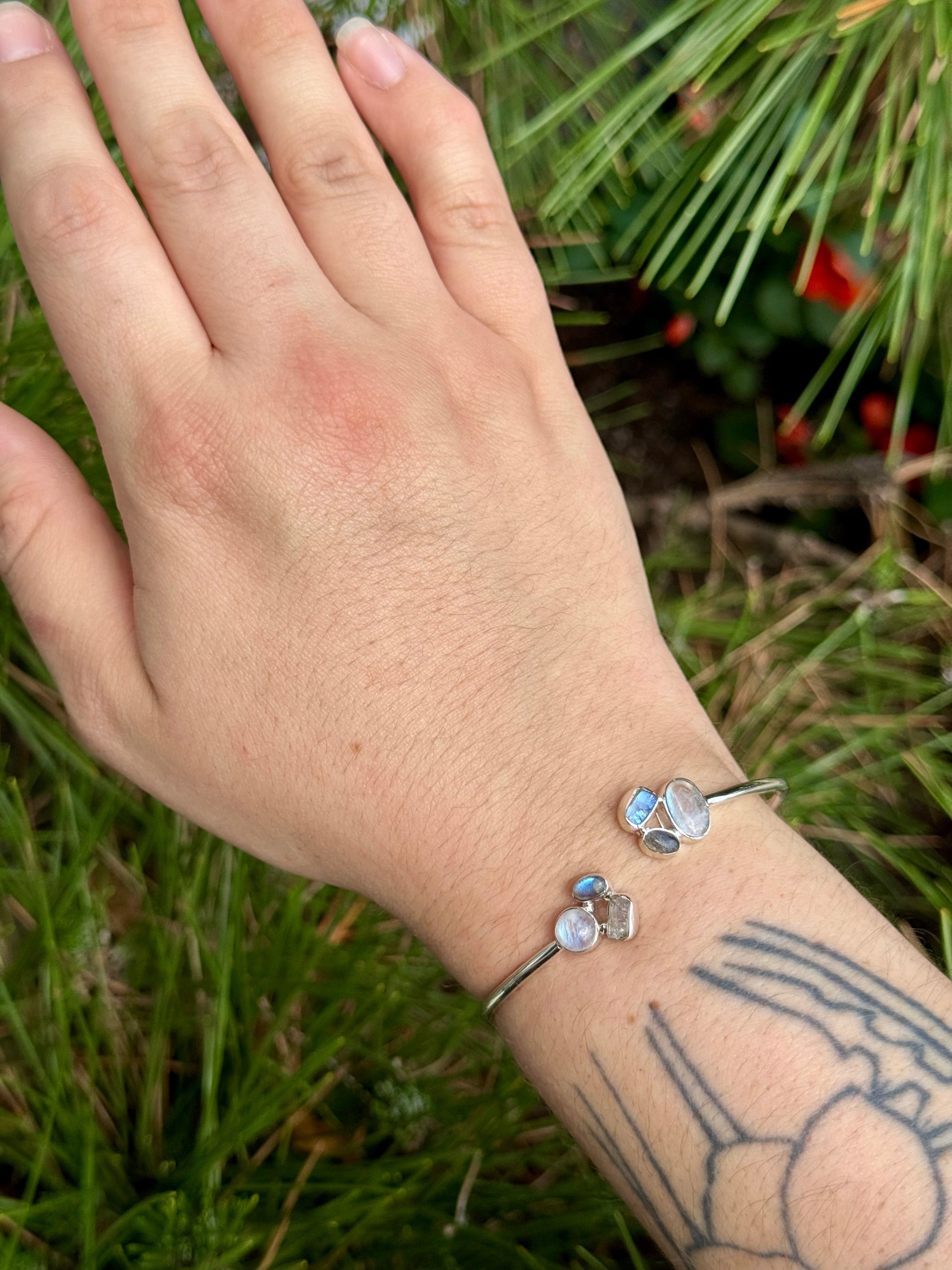 •CLUSTER• rainbow moonstone + labradorite + silver twist-on cuff bracelet