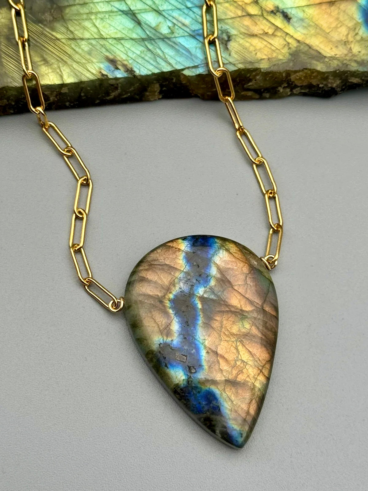 •AEON• labradorite spear tear + gold necklace (18"-20" long)