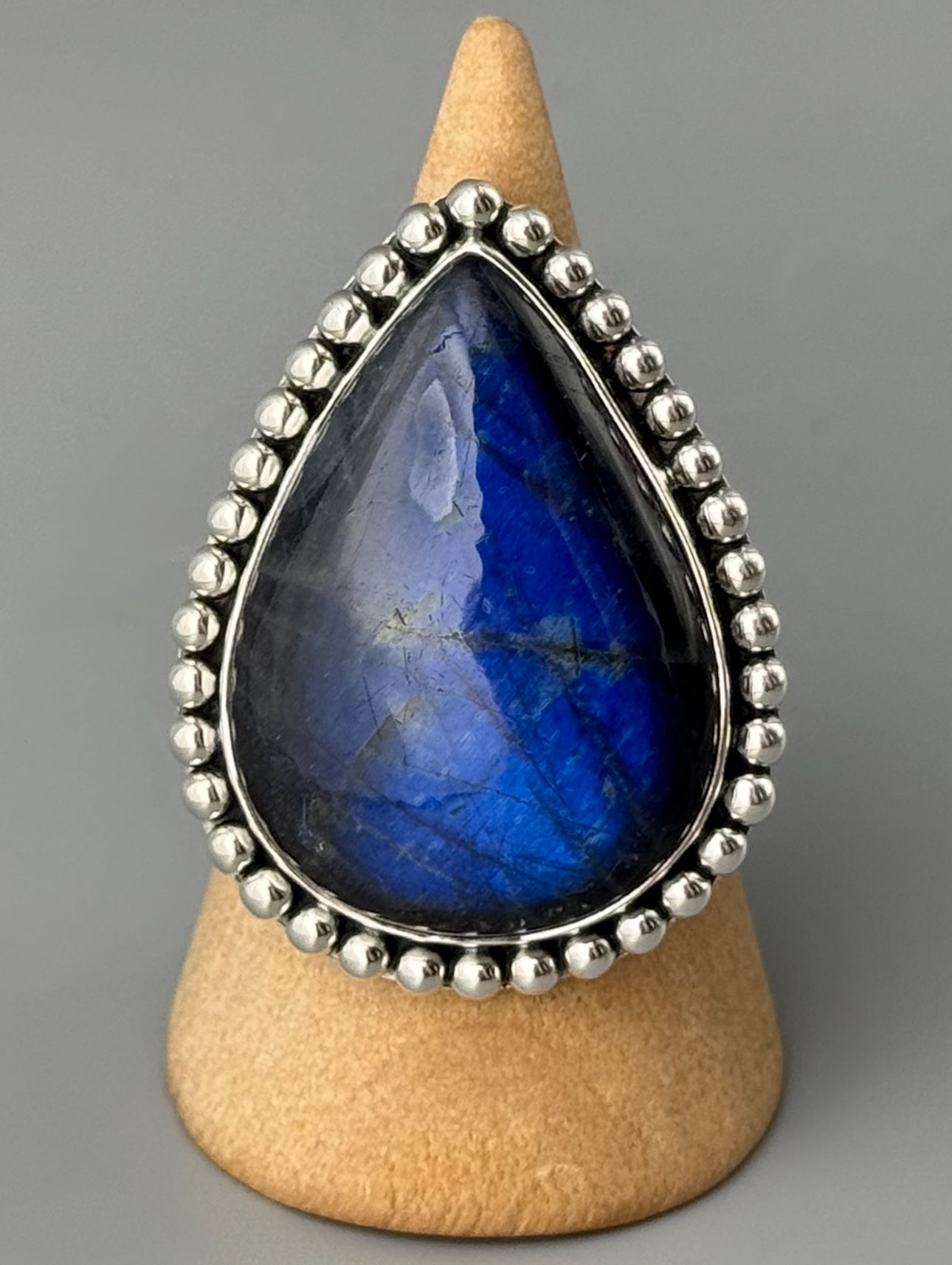 •LABRADORITE - TEAR• dotted bezel silver ring (size 10)
