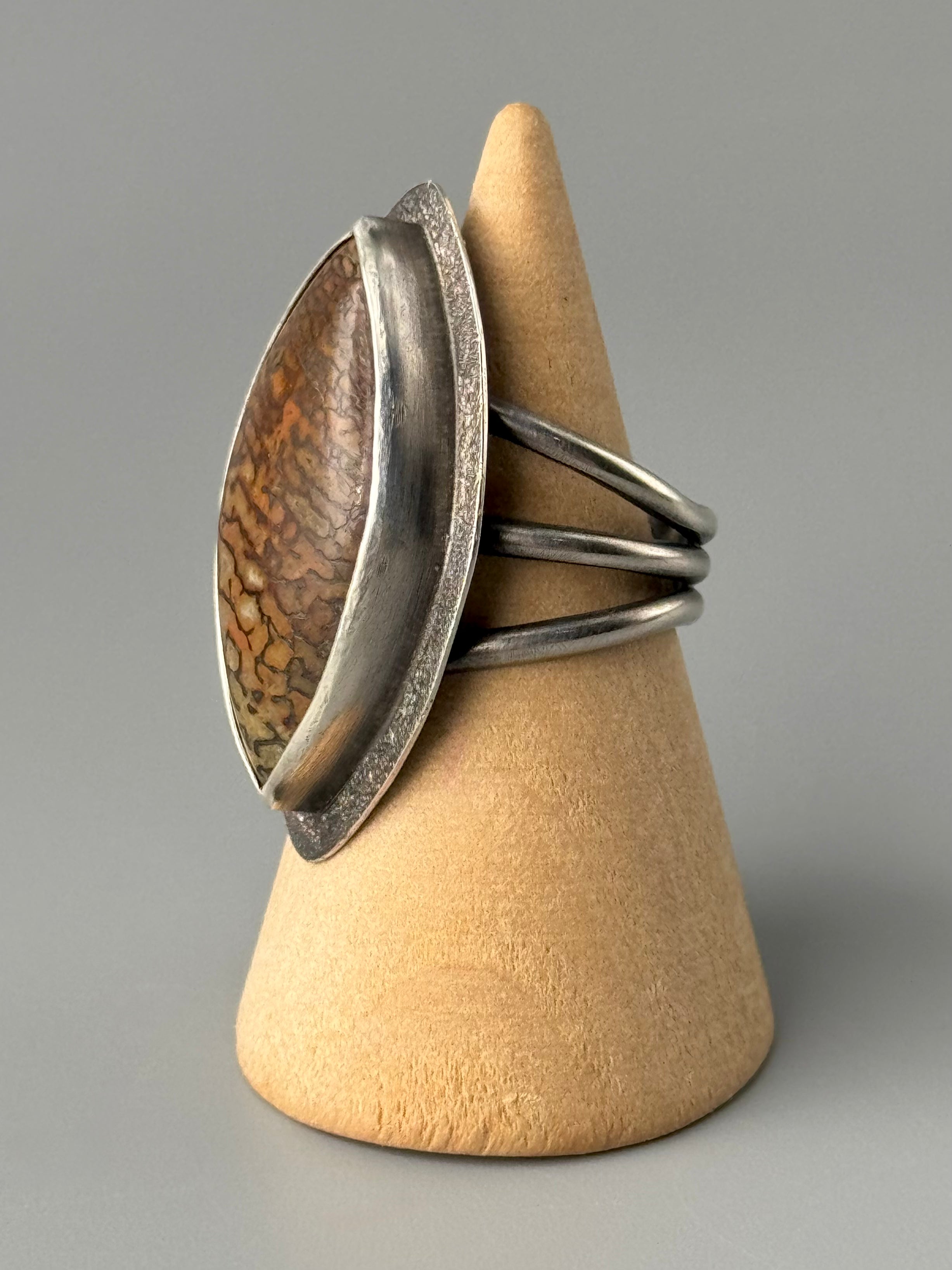 •AGATIZED DINOSAUR BONE - EYE• oxidized sterling silver ring (size 7.75)