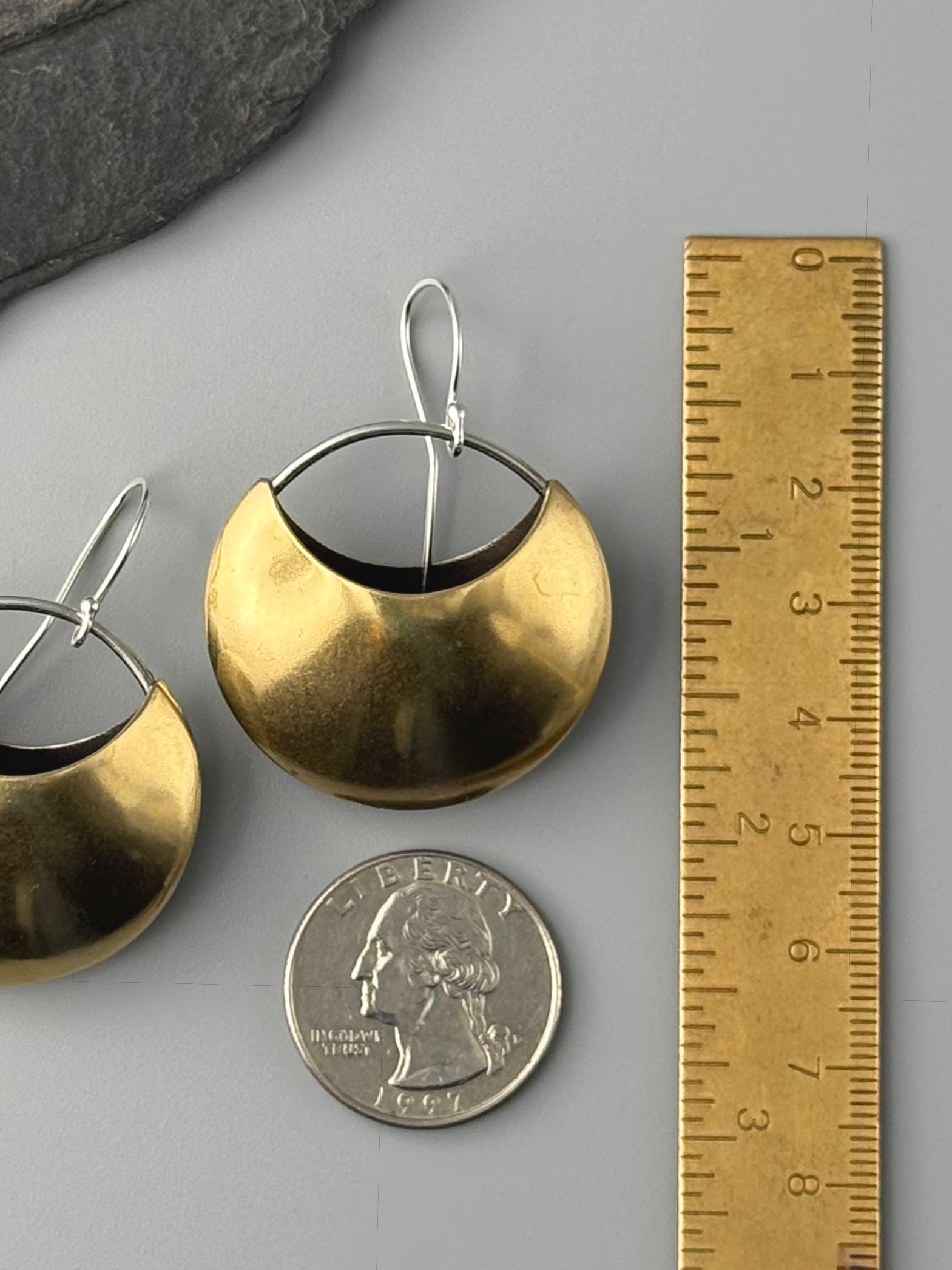 •SMALL SCOOP• brass dangle earrings