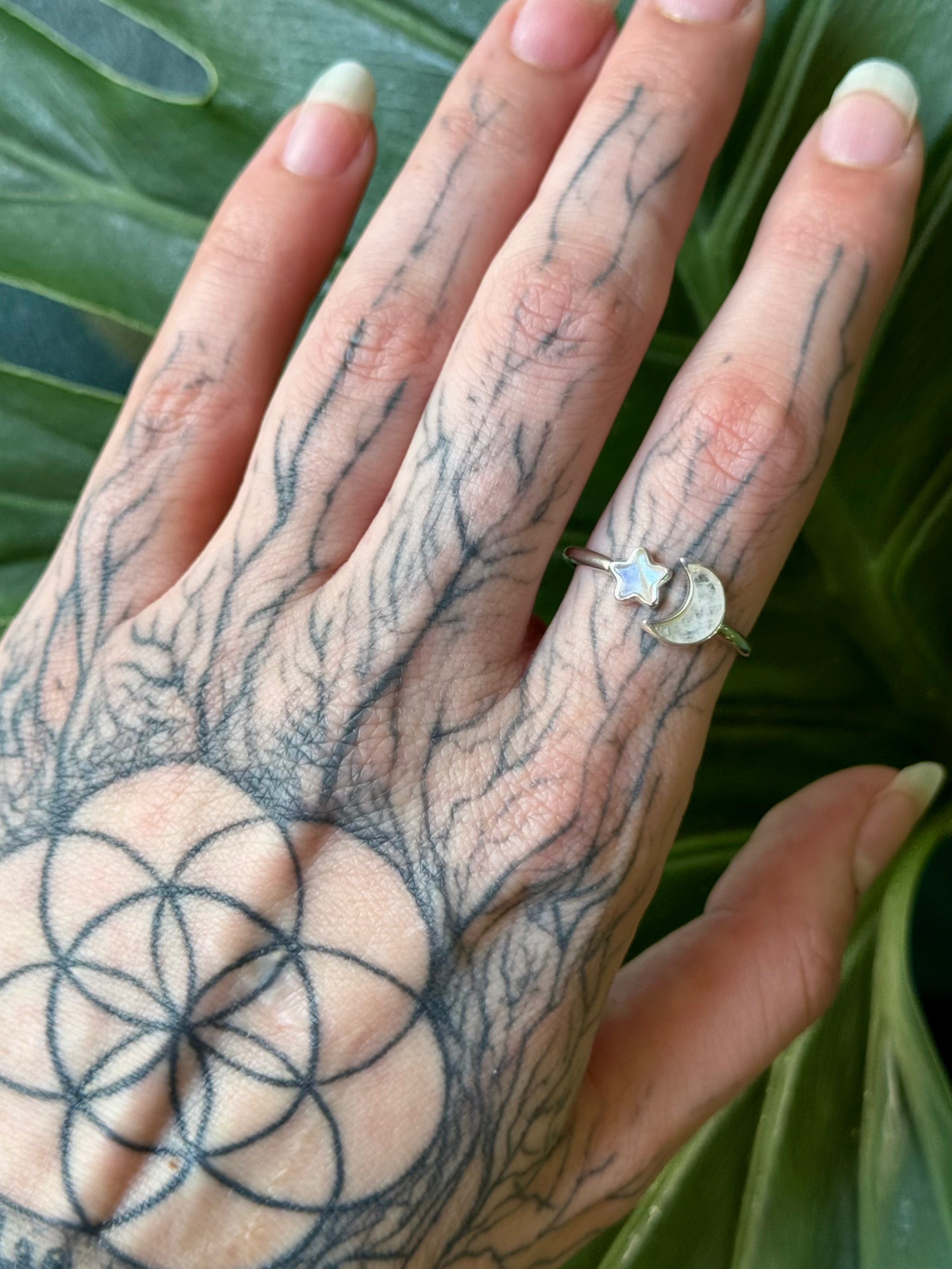 •RAINBOW MOONSTONE - STAR & MOON• adjustable silver ring
