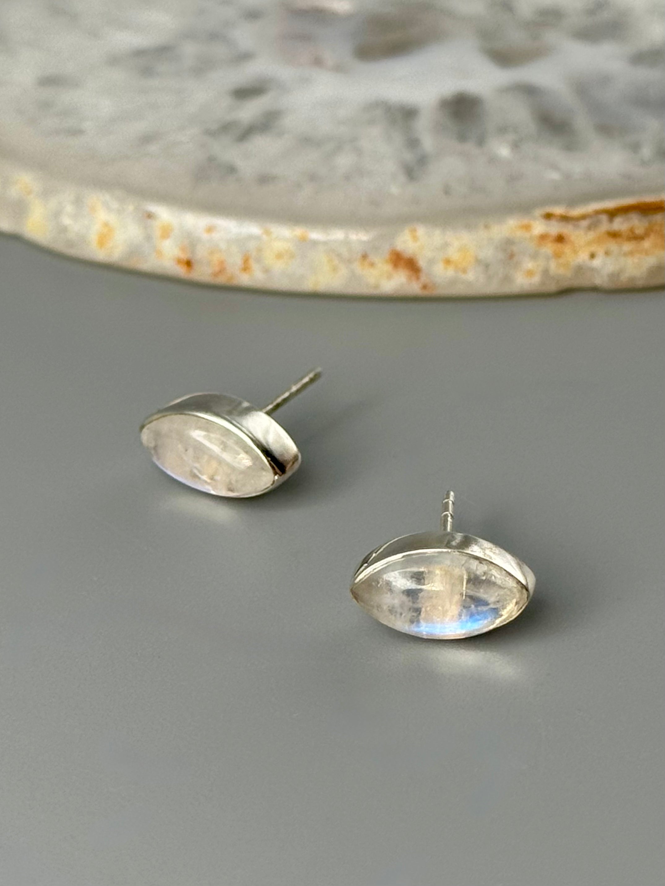 •RAINBOW MOONSTONE - EYE• silver bezel set stud earrings