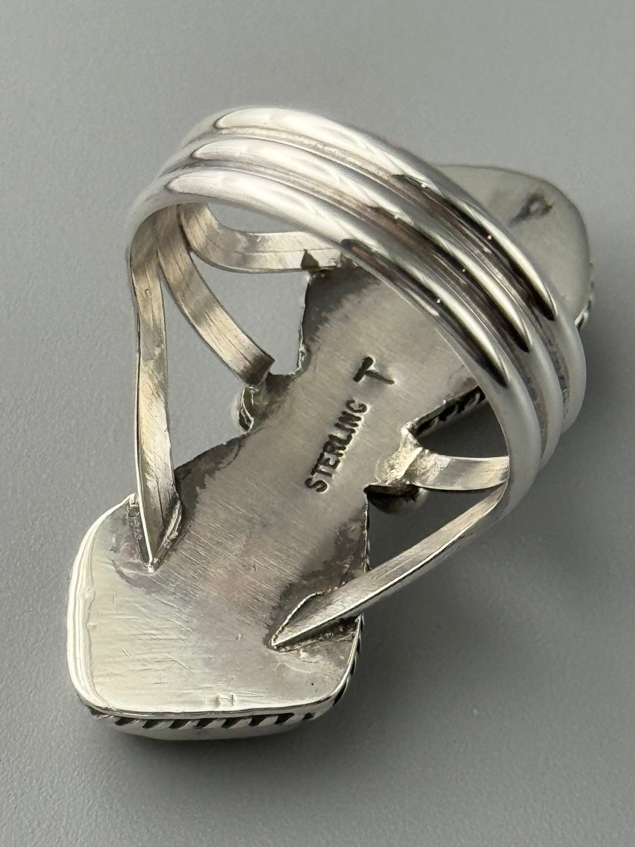 •GASPEITE - NAAKI• Navajo silver ring (size 10.25)