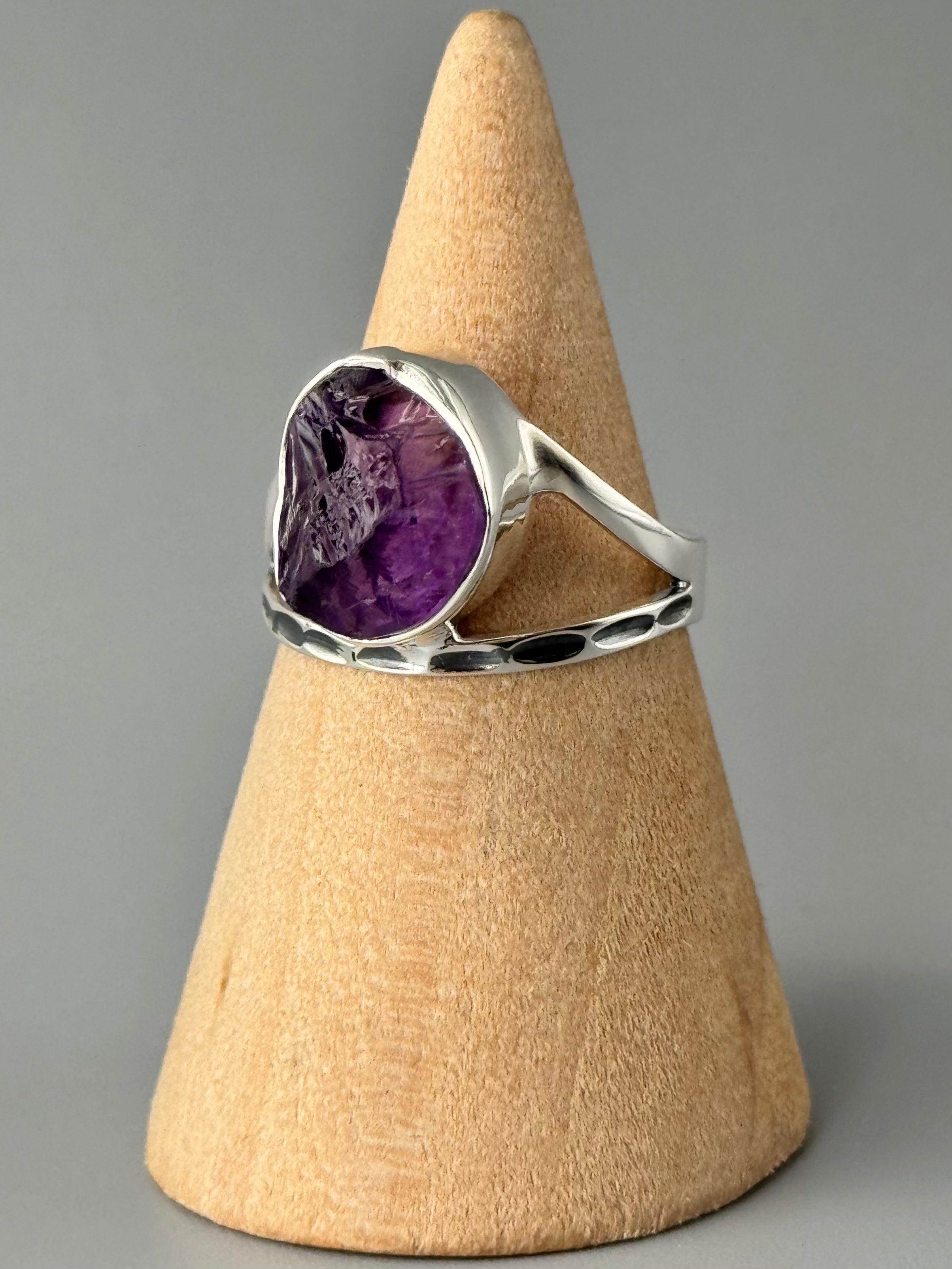 •AMETHYST - UNDERSCORE• split band silver ring (various sizes)