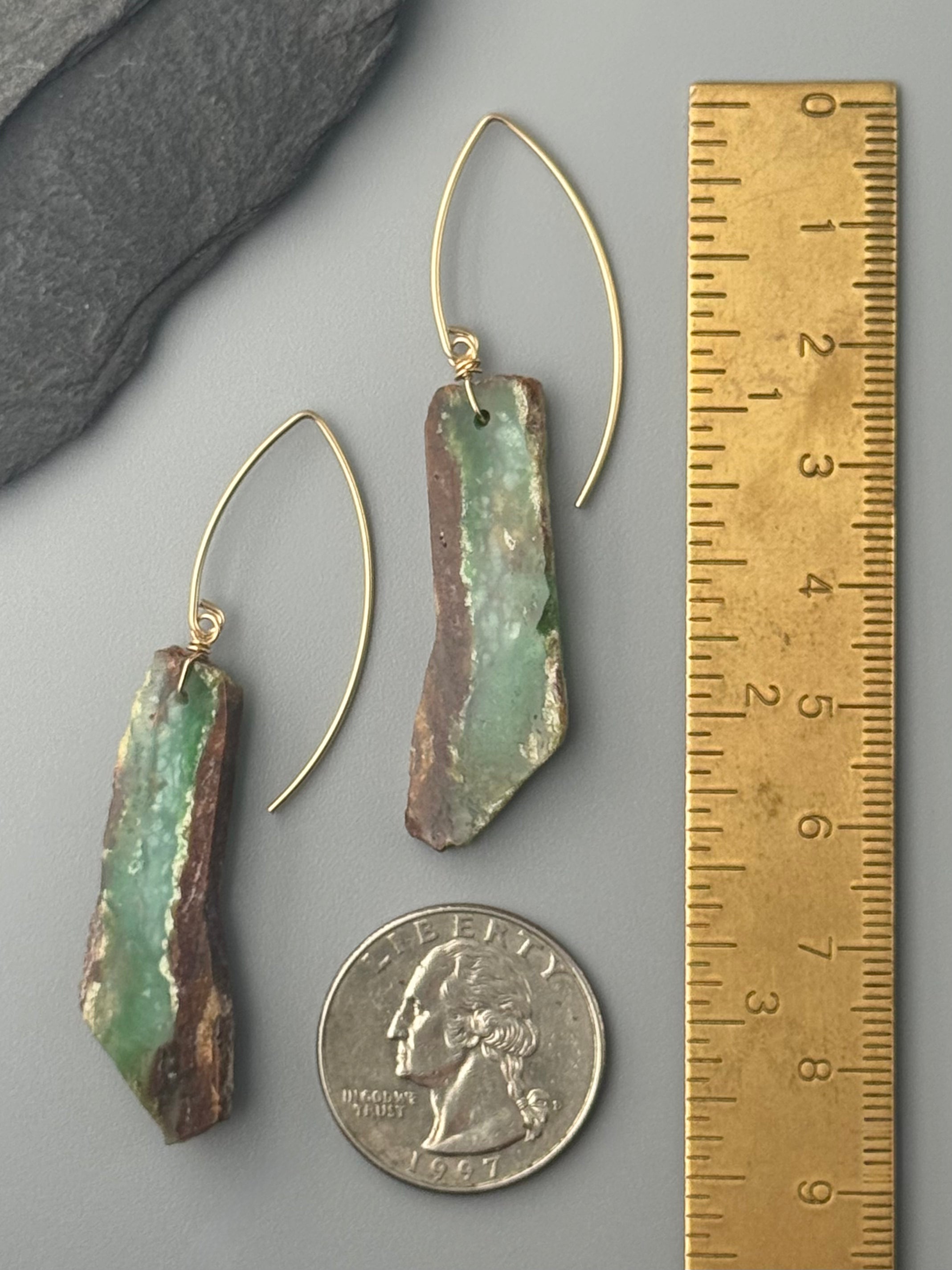 •STRAY• chrysoprase + gold earrings