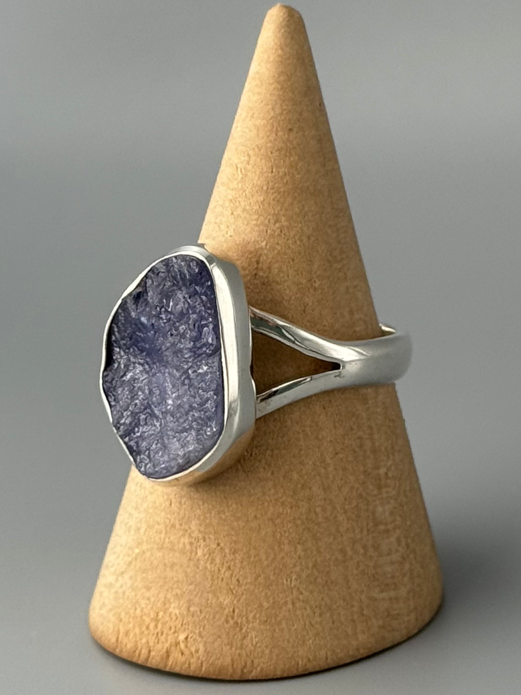 •TANZANITE - FREEFORM• split band silver ring (size 10)