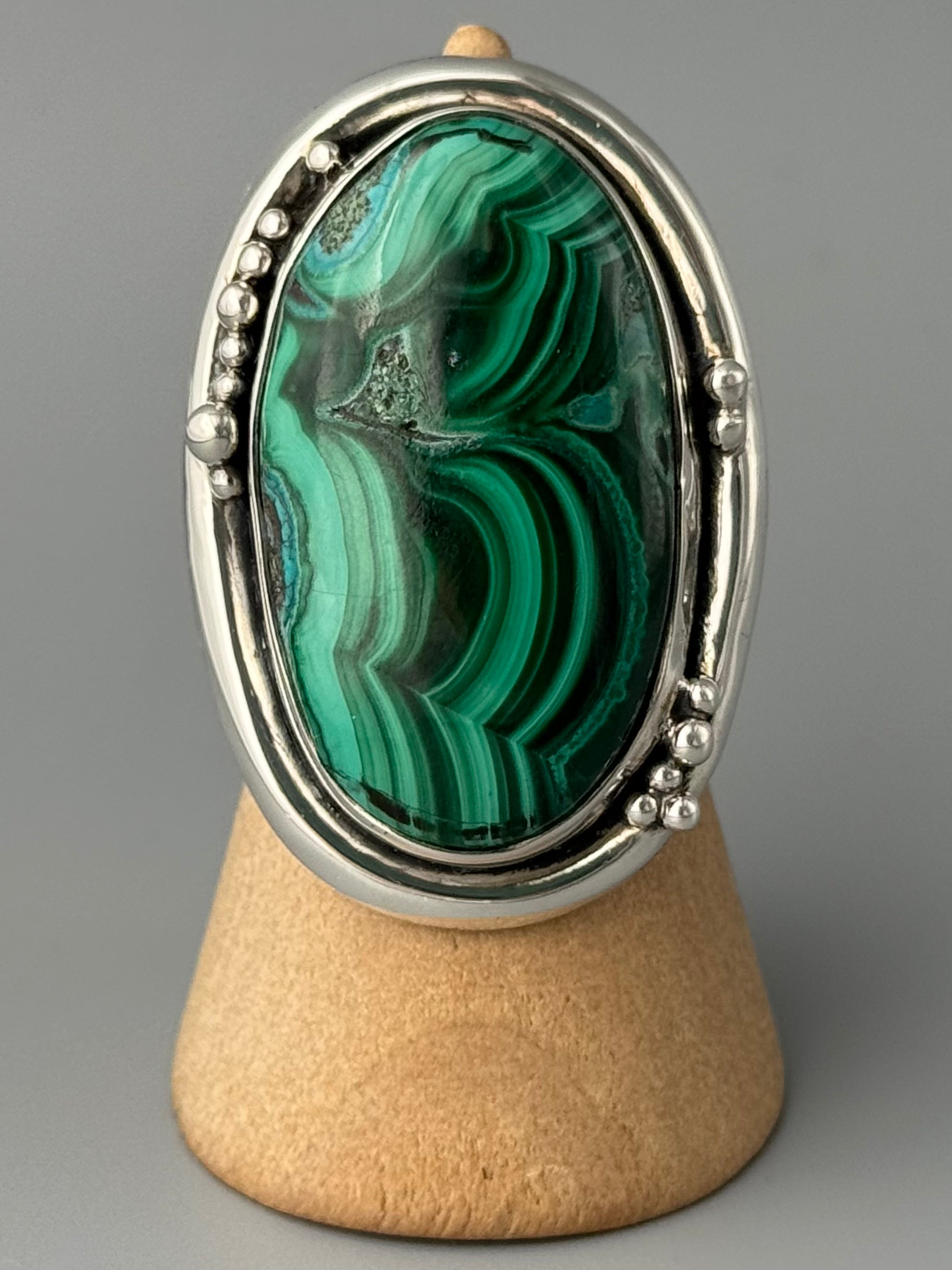 •MALACHITE - OVAL• dotted bezel silver ring (size 7)