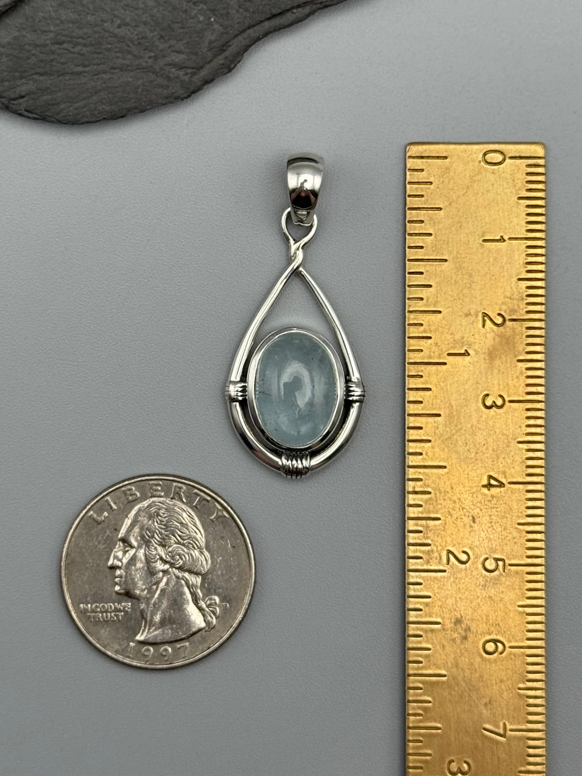 •AQUAMARINE - HITCHED• sterling silver pendant