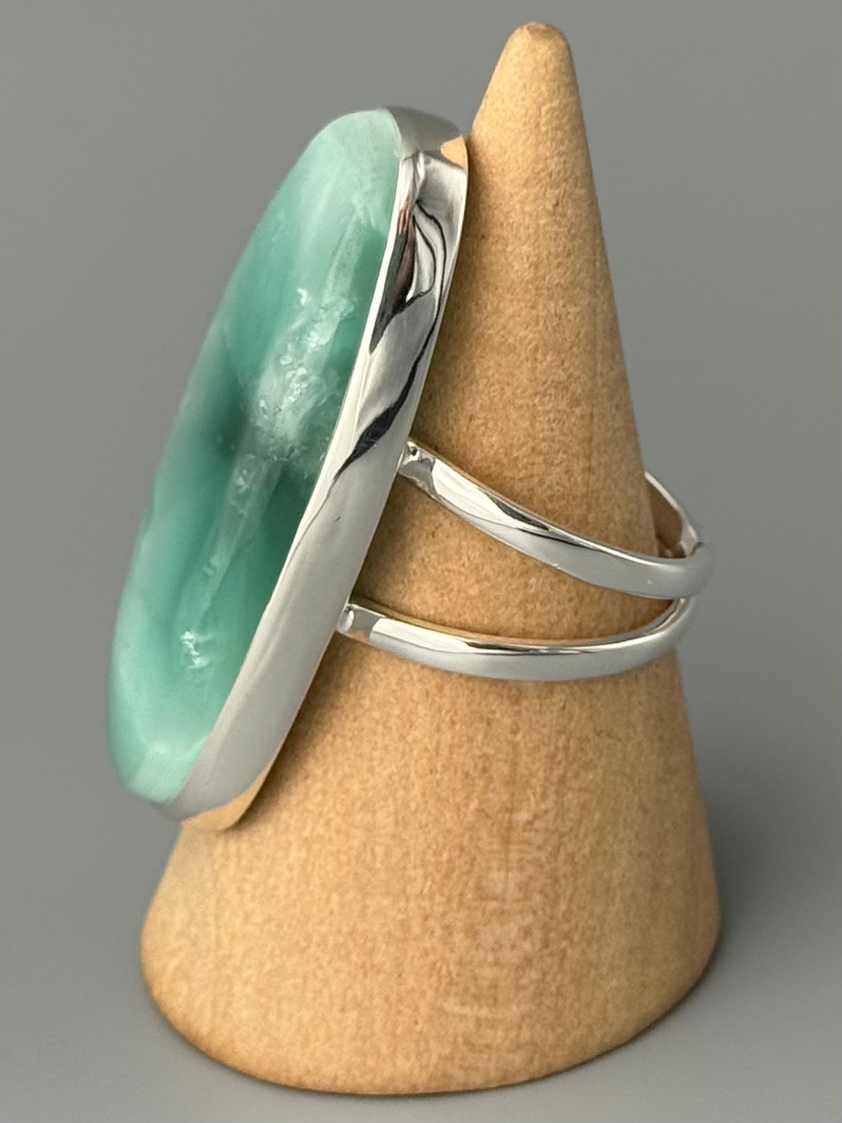 •HEMIMORPHITE - OVAL 1• split band silver ring (size 9)
