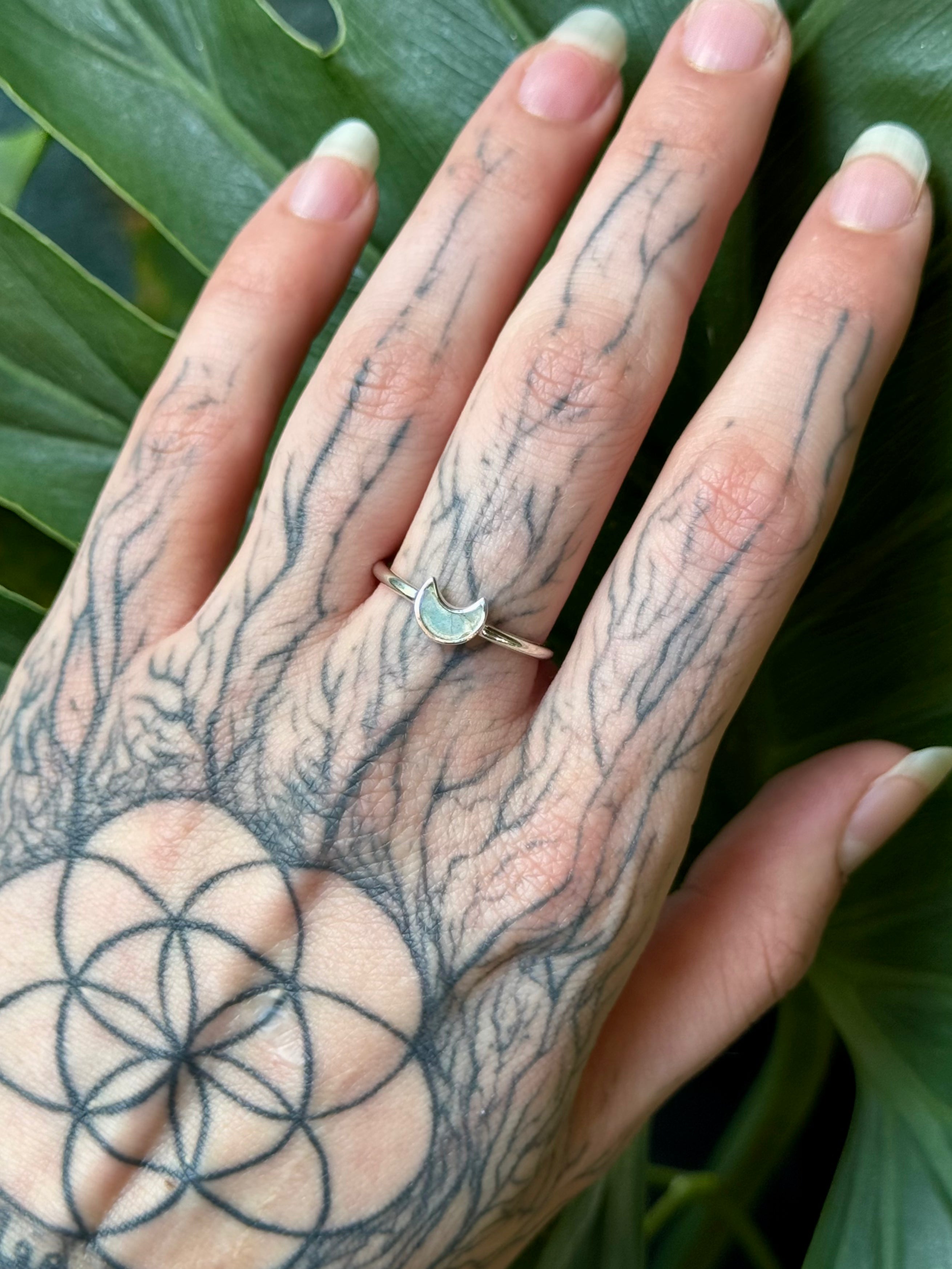 •LABRADORITE - SMALL CRESCENT• silver ring (various sizes)