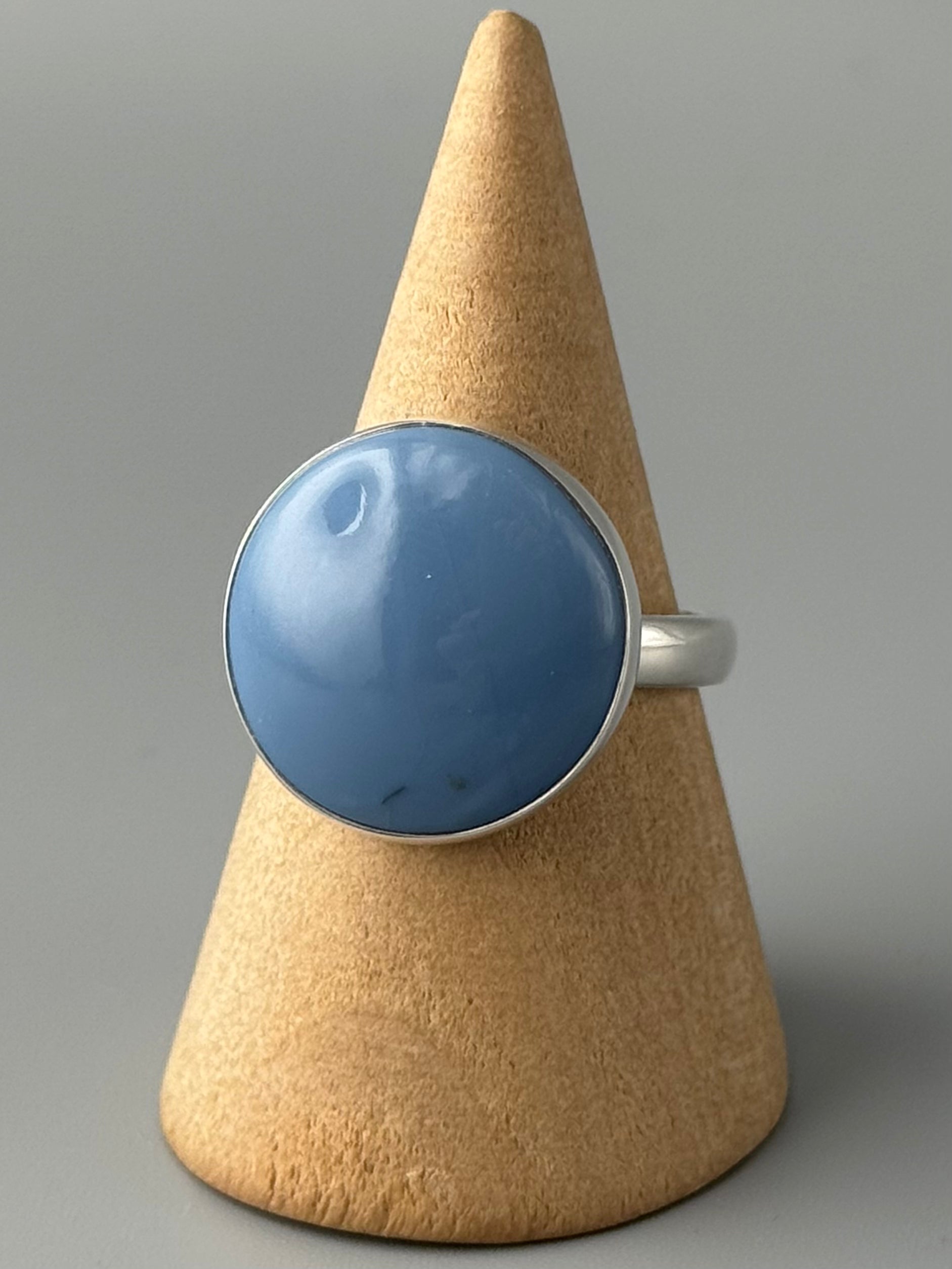 •OWYHEE BLUE OPAL - ROUND• simple band silver ring (size 10)