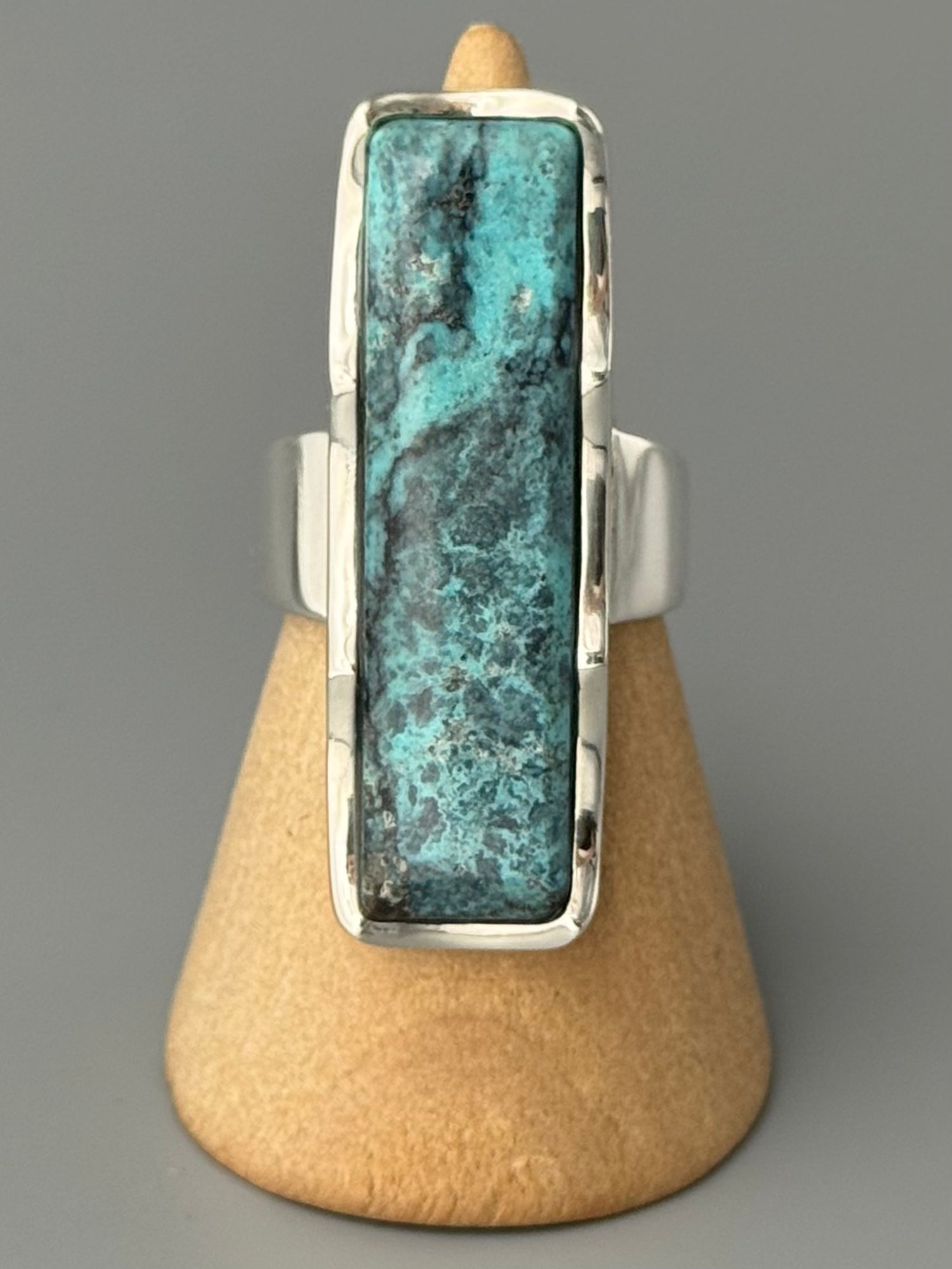 •TURQUOISE - TOWER• scalloped bezel silver ring (size 8)