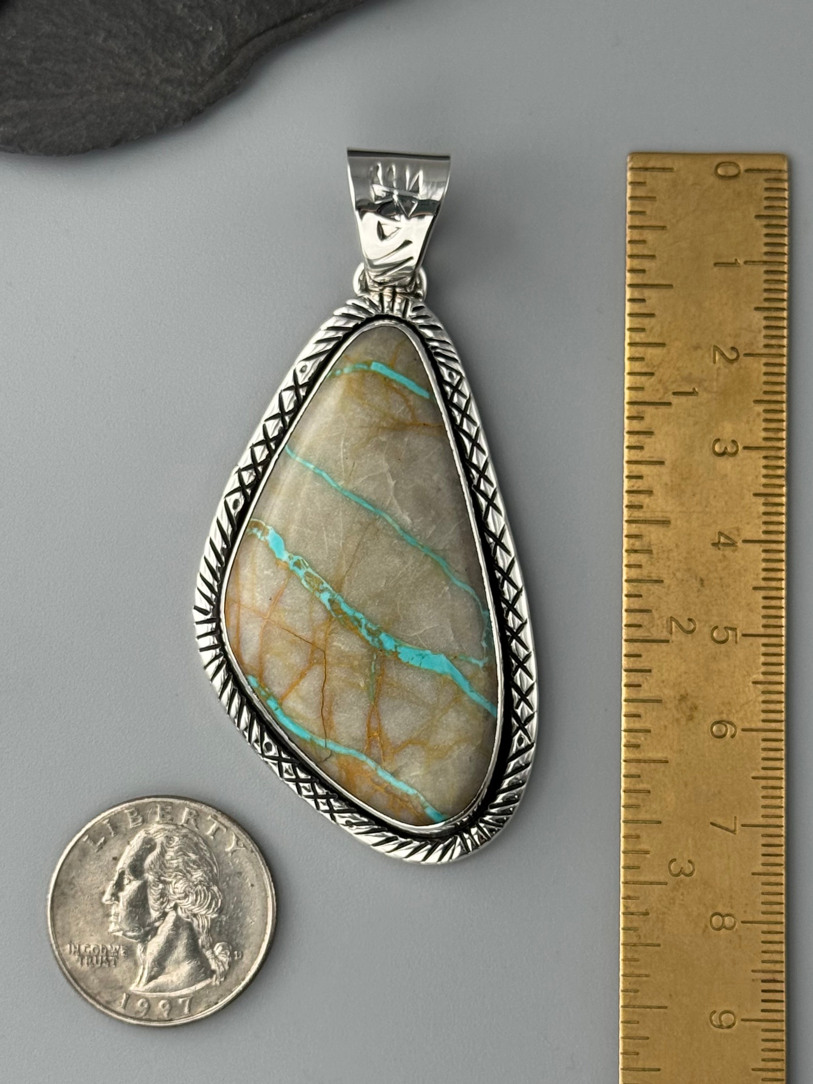 •ROYSTON RIBBON TURQUOISE - SNAKE WISDOM• Navajo sterling silver pendant
