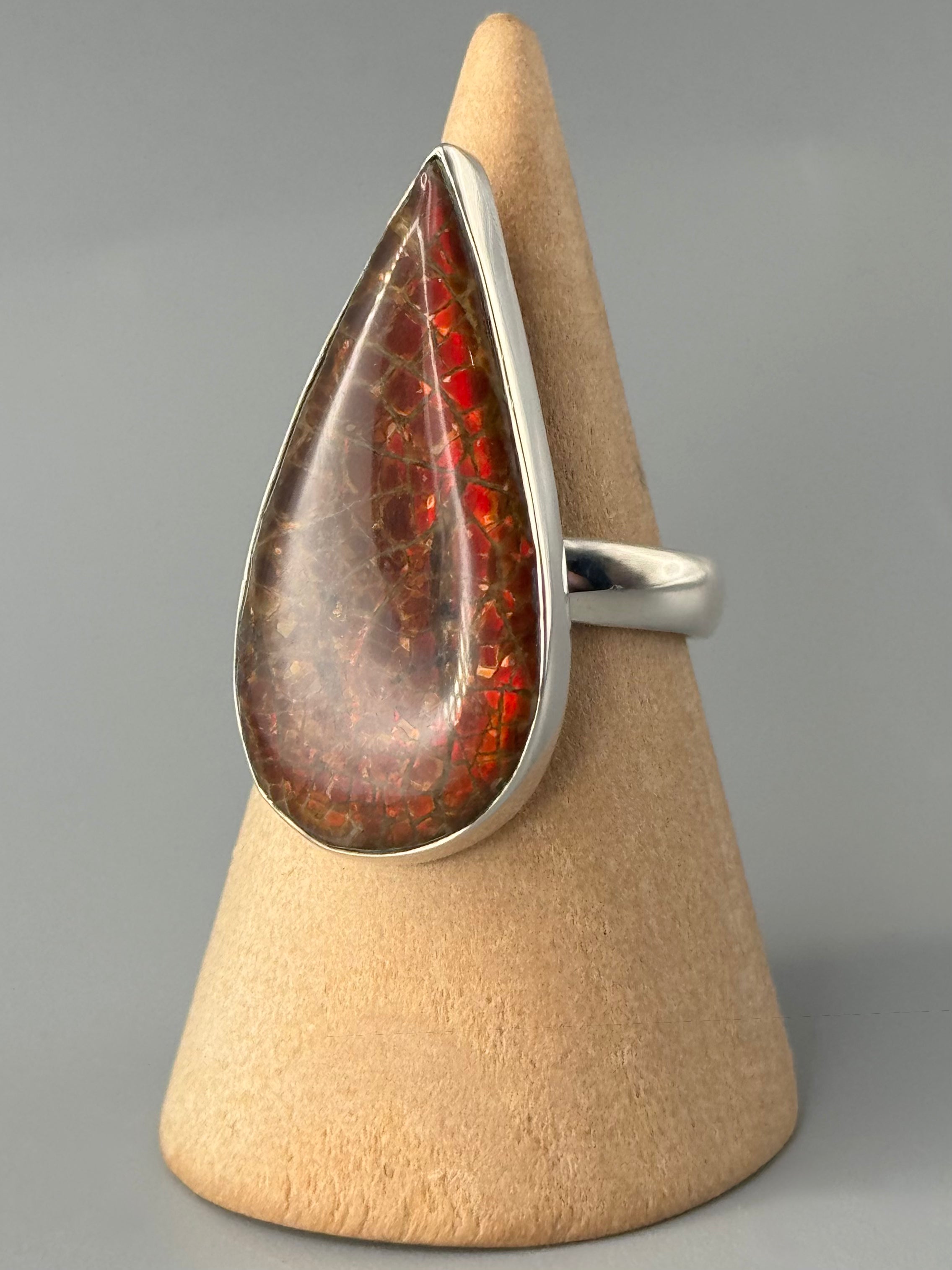 •AMMOLITE - ELONGATED TEAR• sterling silver ring (size 8)