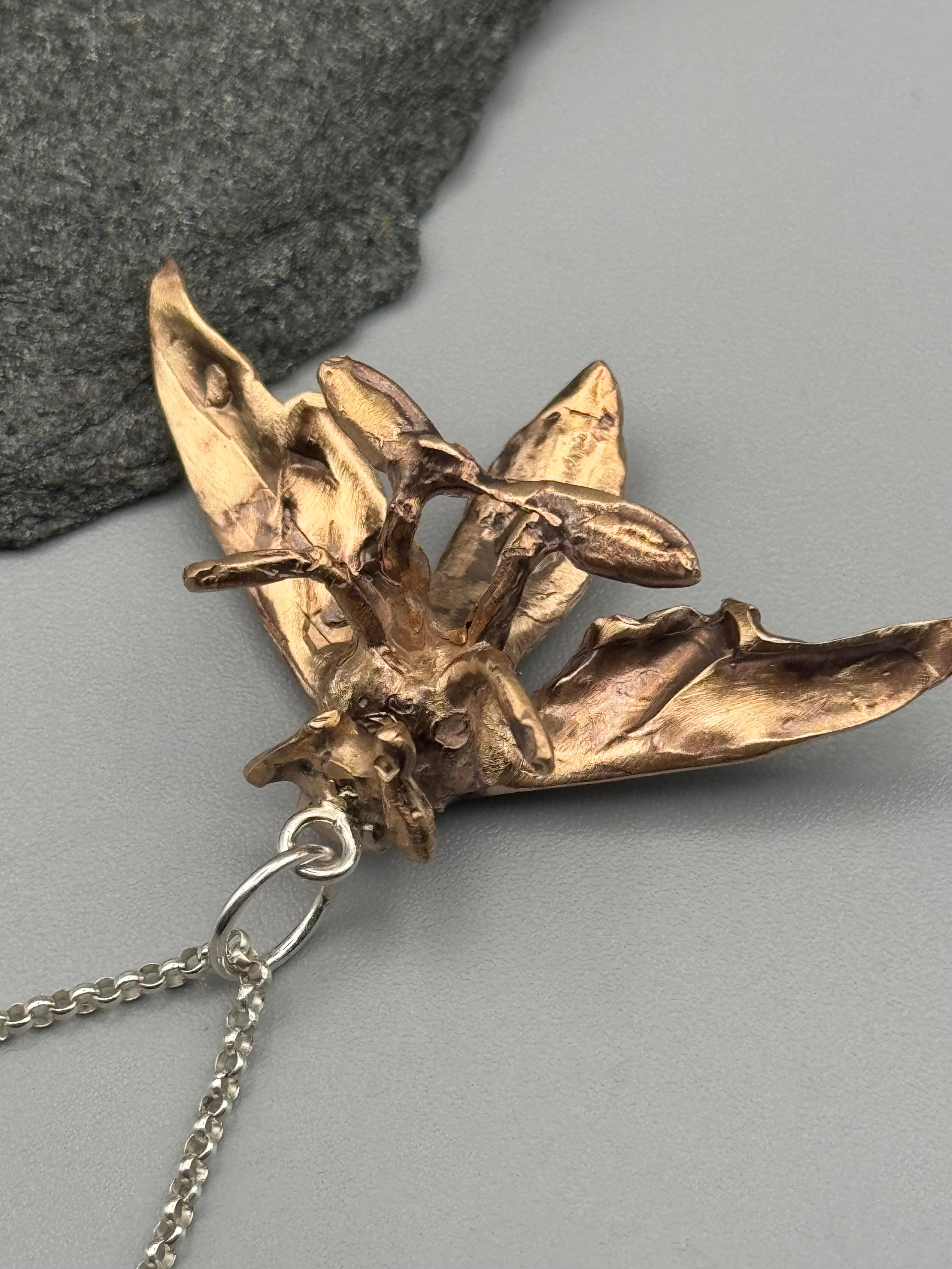 •CICADA KILLER• bronze cast necklace (various lengths)
