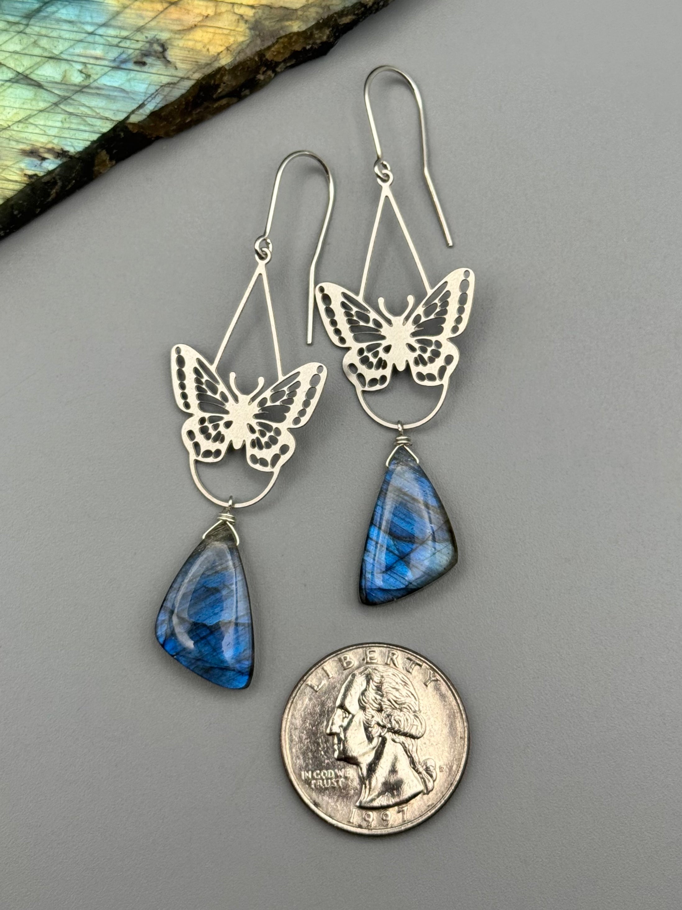 •MARIPOSA• labradorite wing + silver earrings
