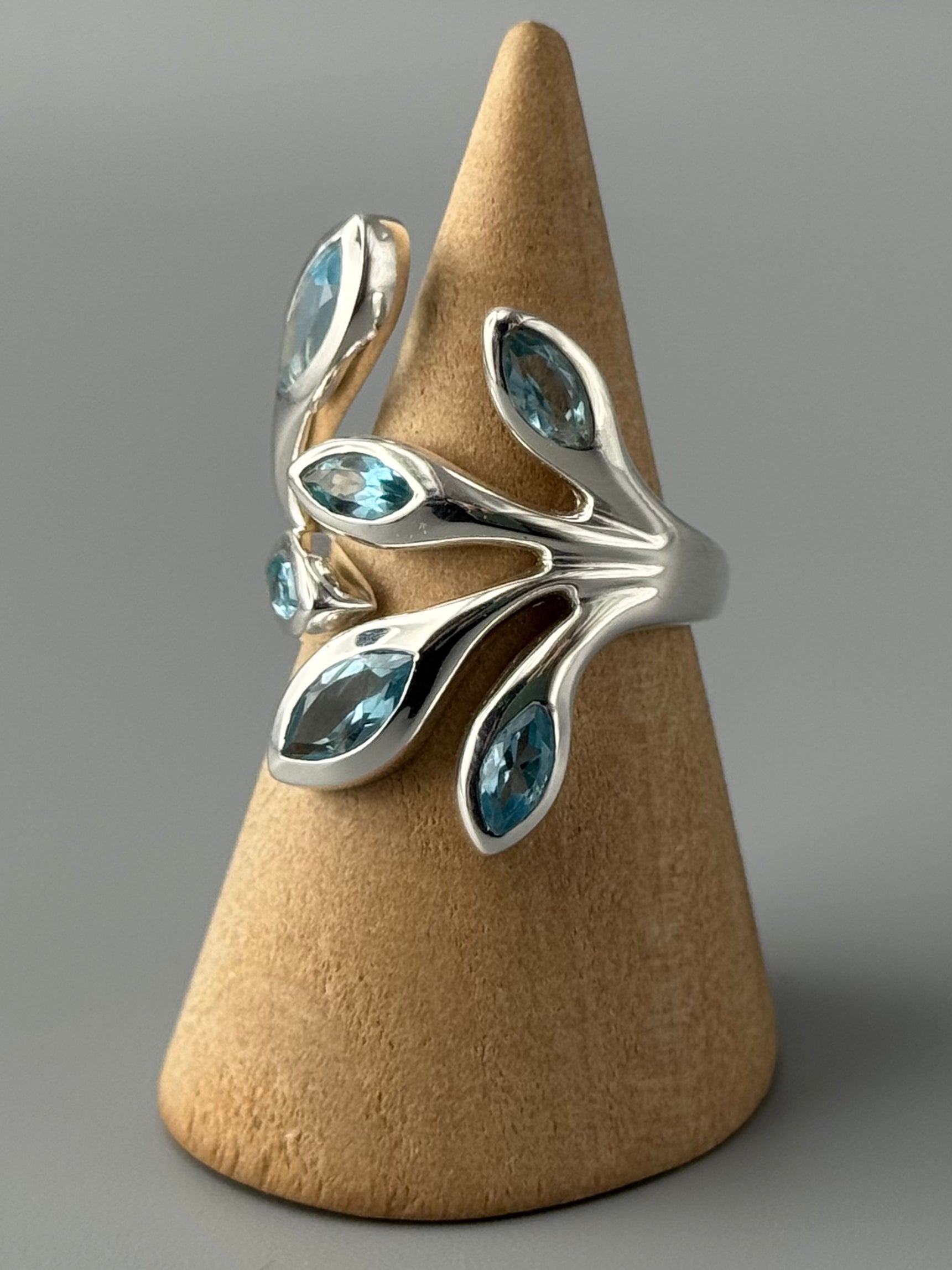 •BLUE TOPAZ - LÓRIEN• adjustable silver ring (various sizes)