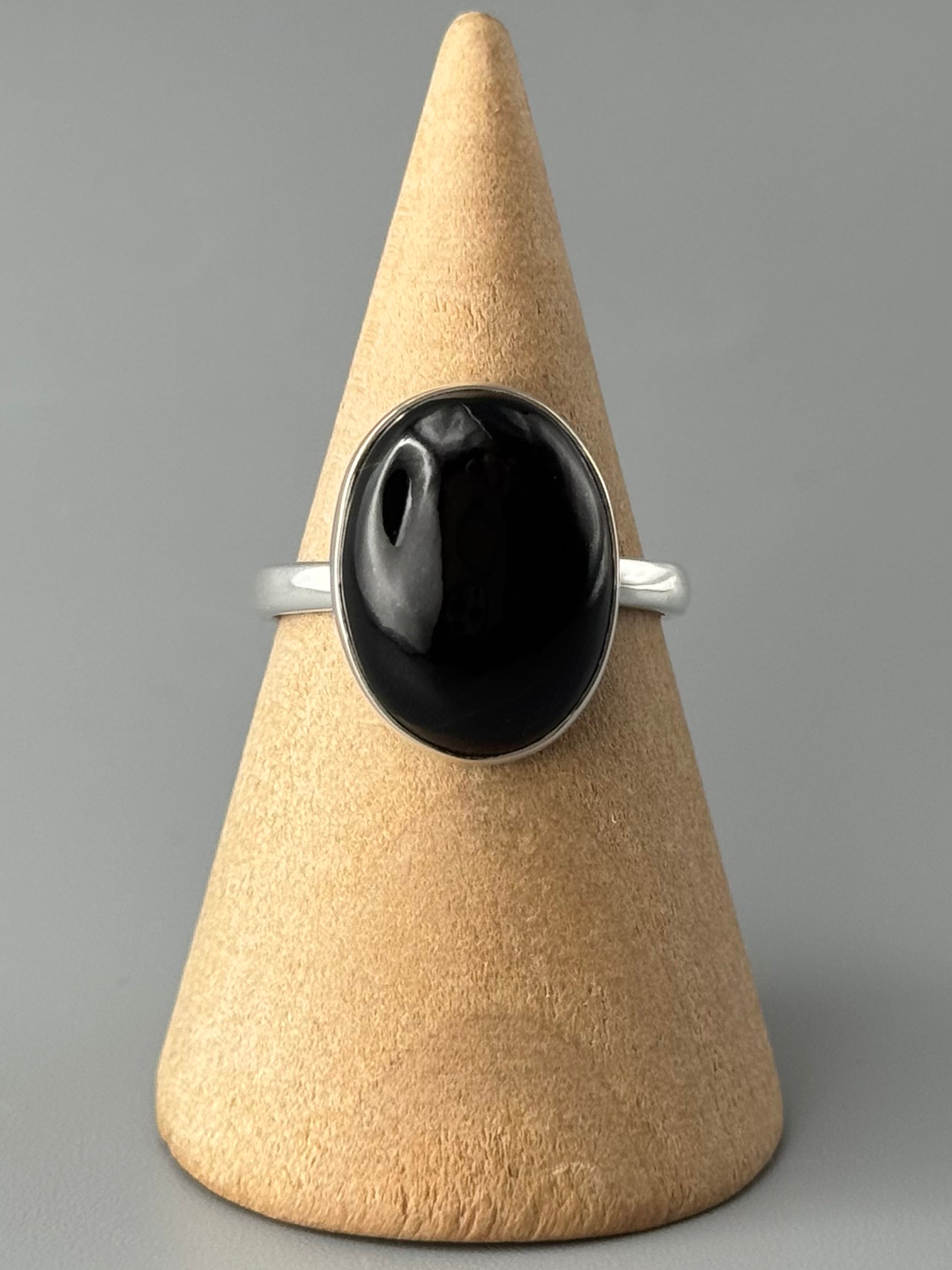•BLACK ONYX - OVAL• simple band silver ring (various sizes)