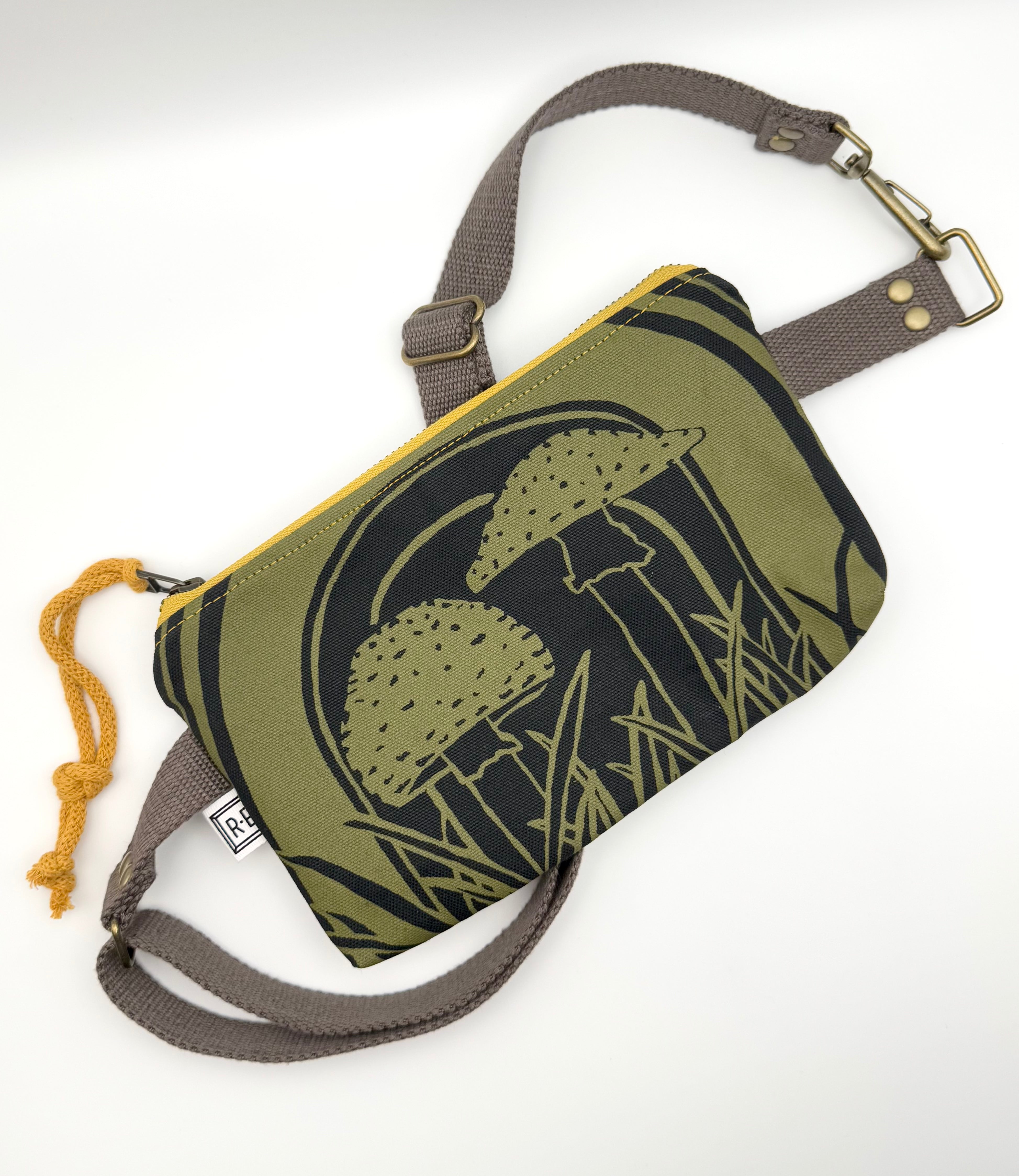 •MIDI PACK - AMANITA• waxed canvas fanny/crossbody