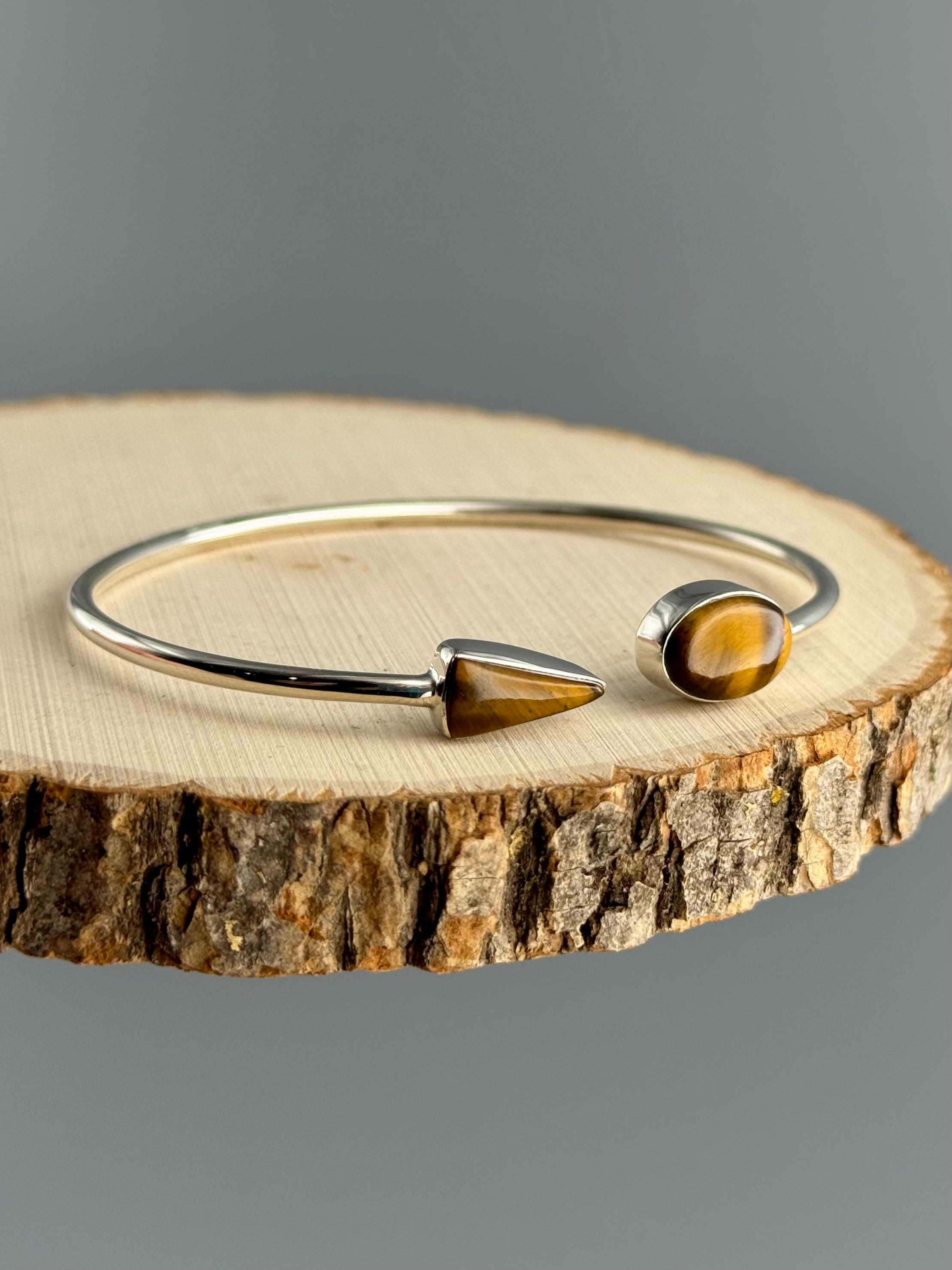 •FANG + OVAL• tiger's eye + silver twist-on cuff bracelet