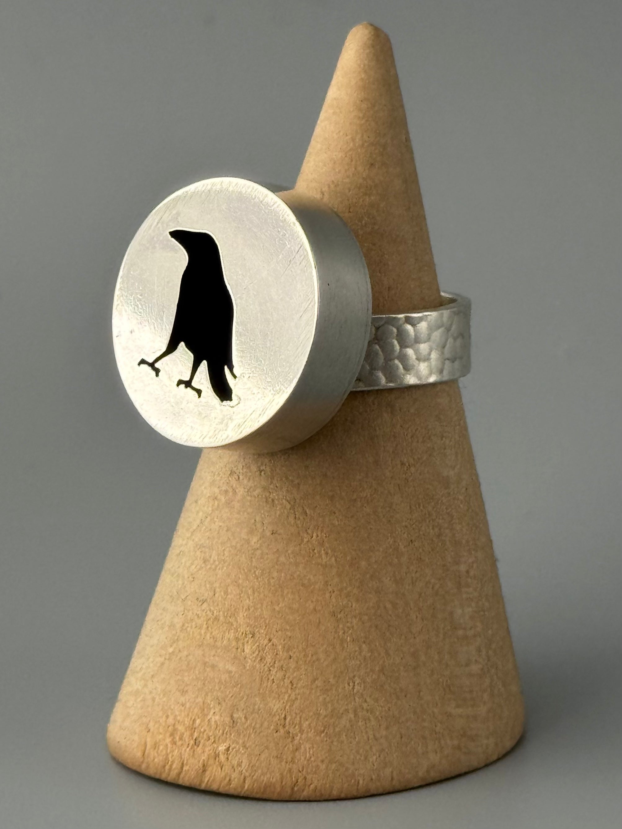 •NEVERMORE - SMALL• silver raven shadowbox adjustable ring