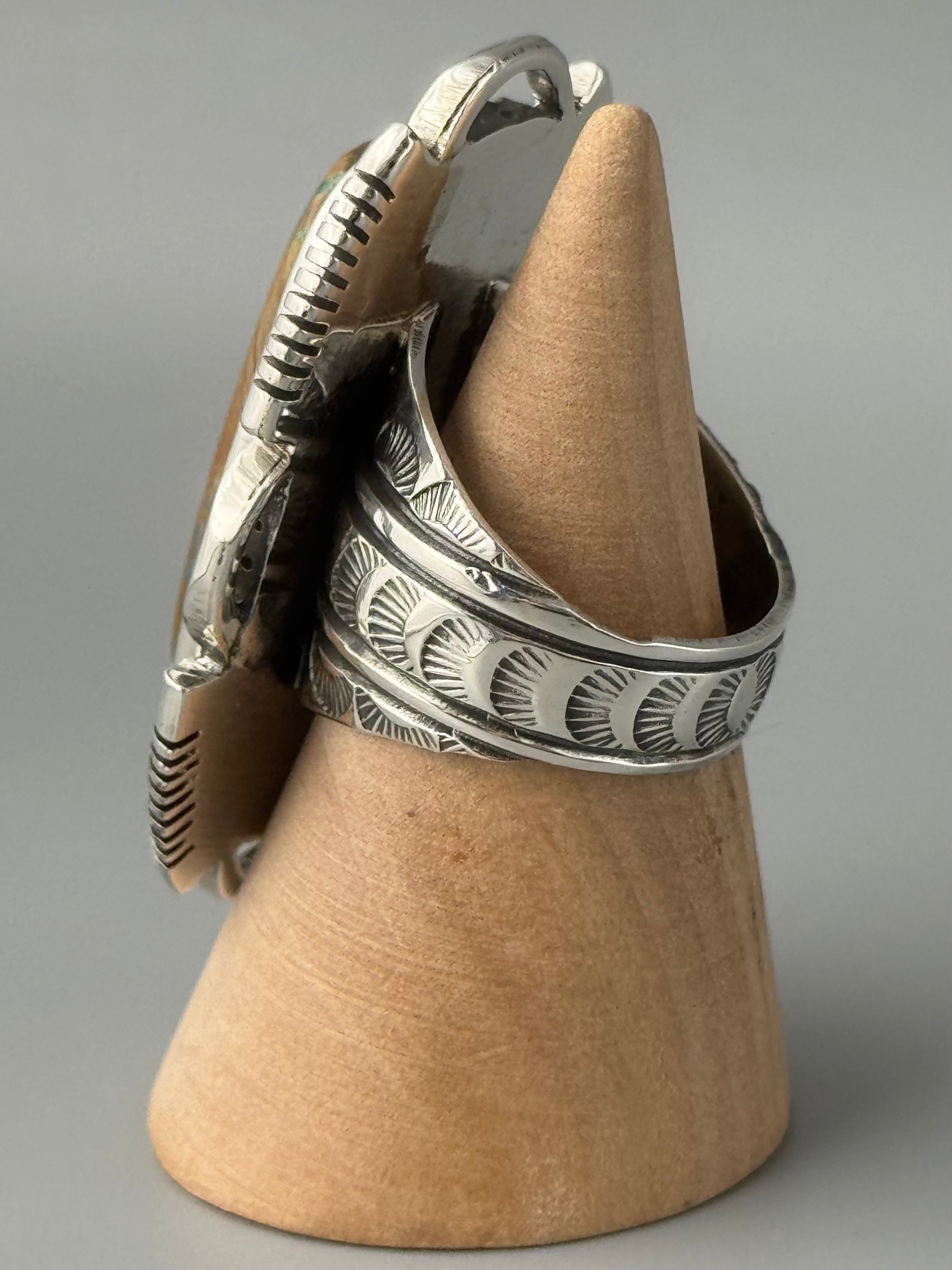 •BOULDER TURQUOISE - MOUNTAIN SPIRIT• Navajo silver ring (size 7.5)