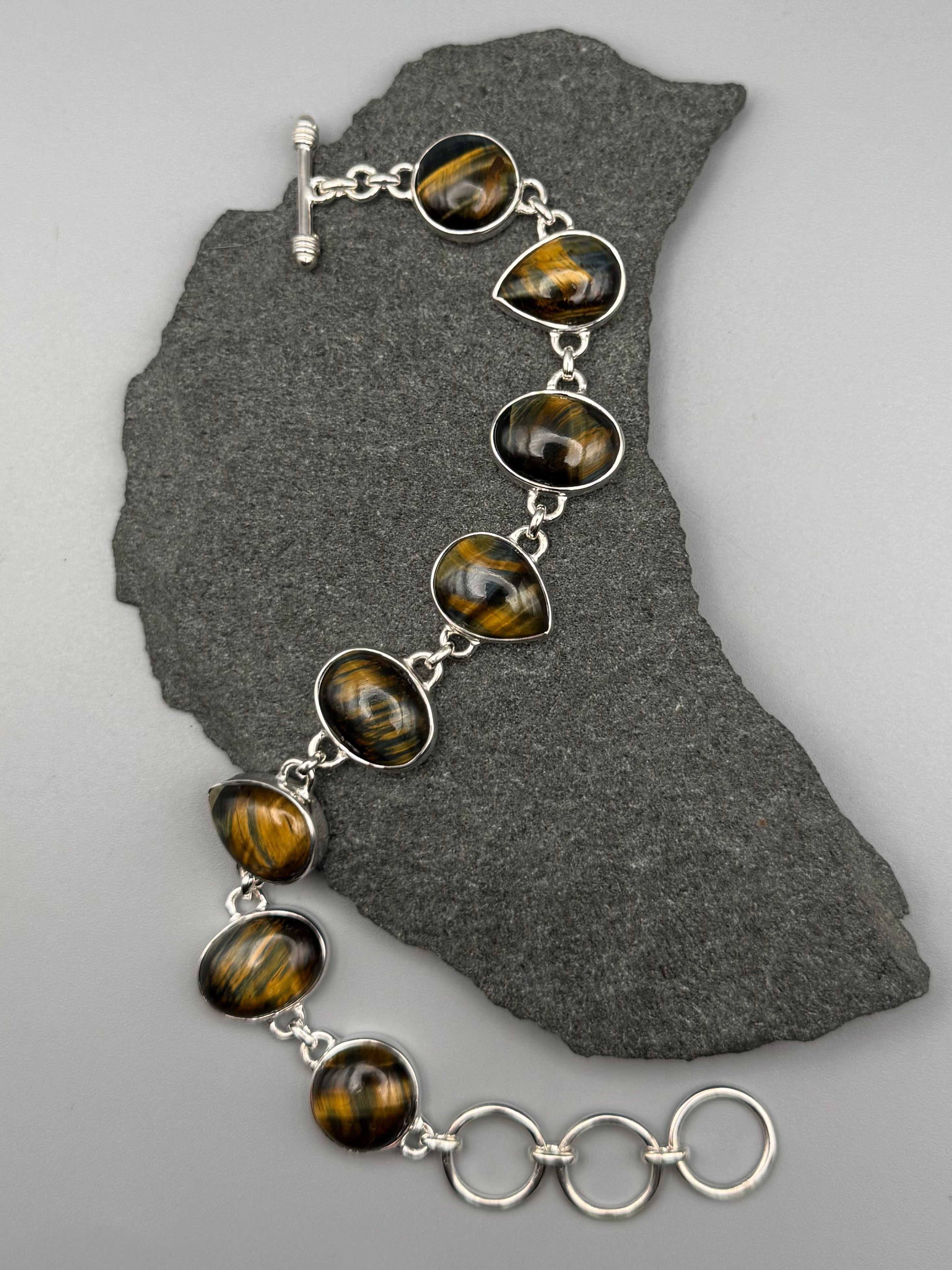 •HAWK EYE - GEO MIX• linked silver bracelet (7.25" - 8.5")