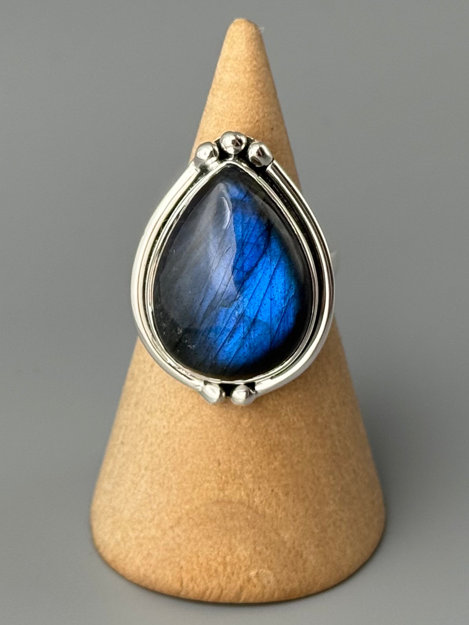 •LABRADORITE - LOOKING GLASS• double bezel silver ring (various sizes)