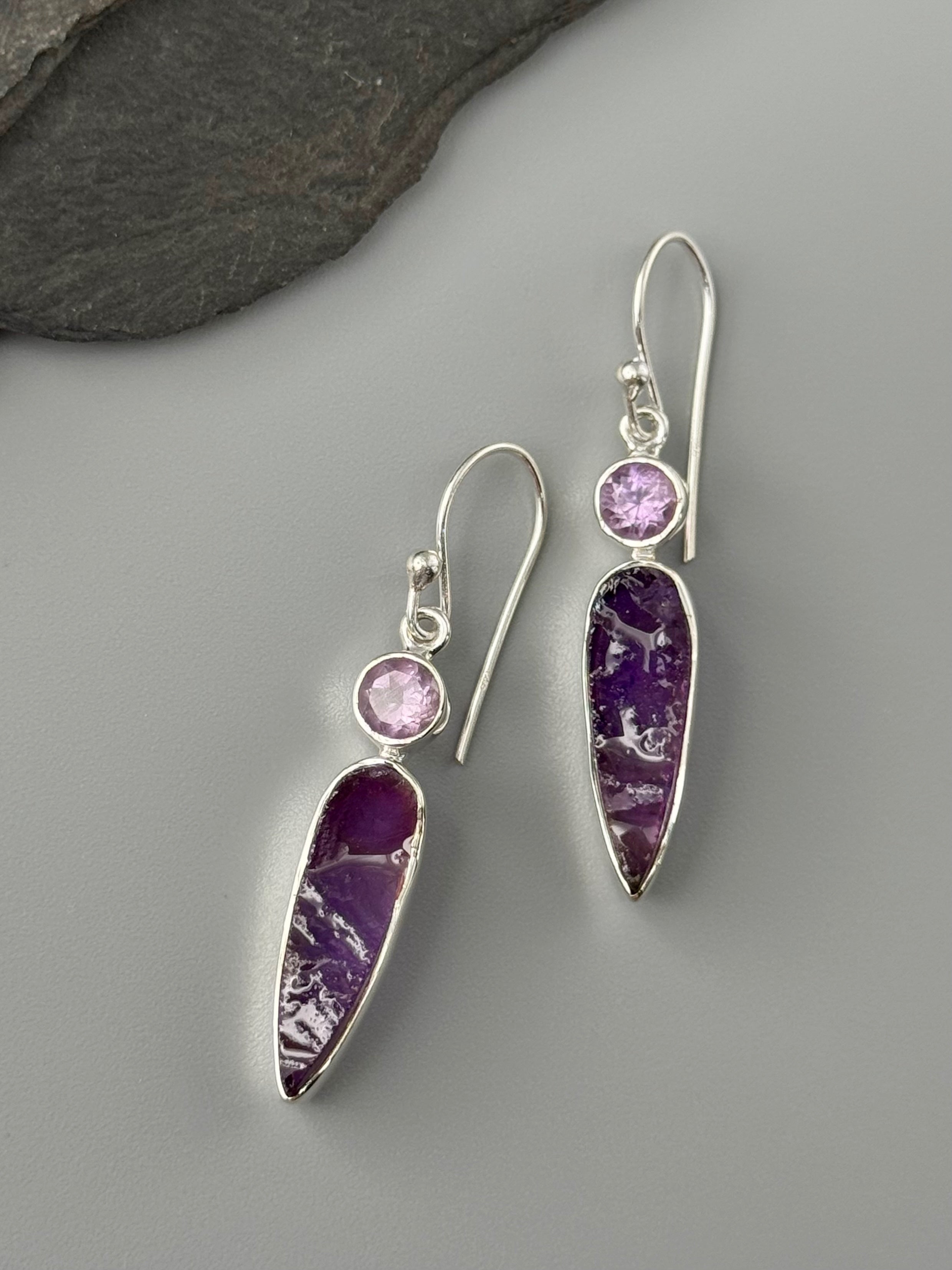 •AMETHYST SPEAR TEAR DUO• silver dangle earrings