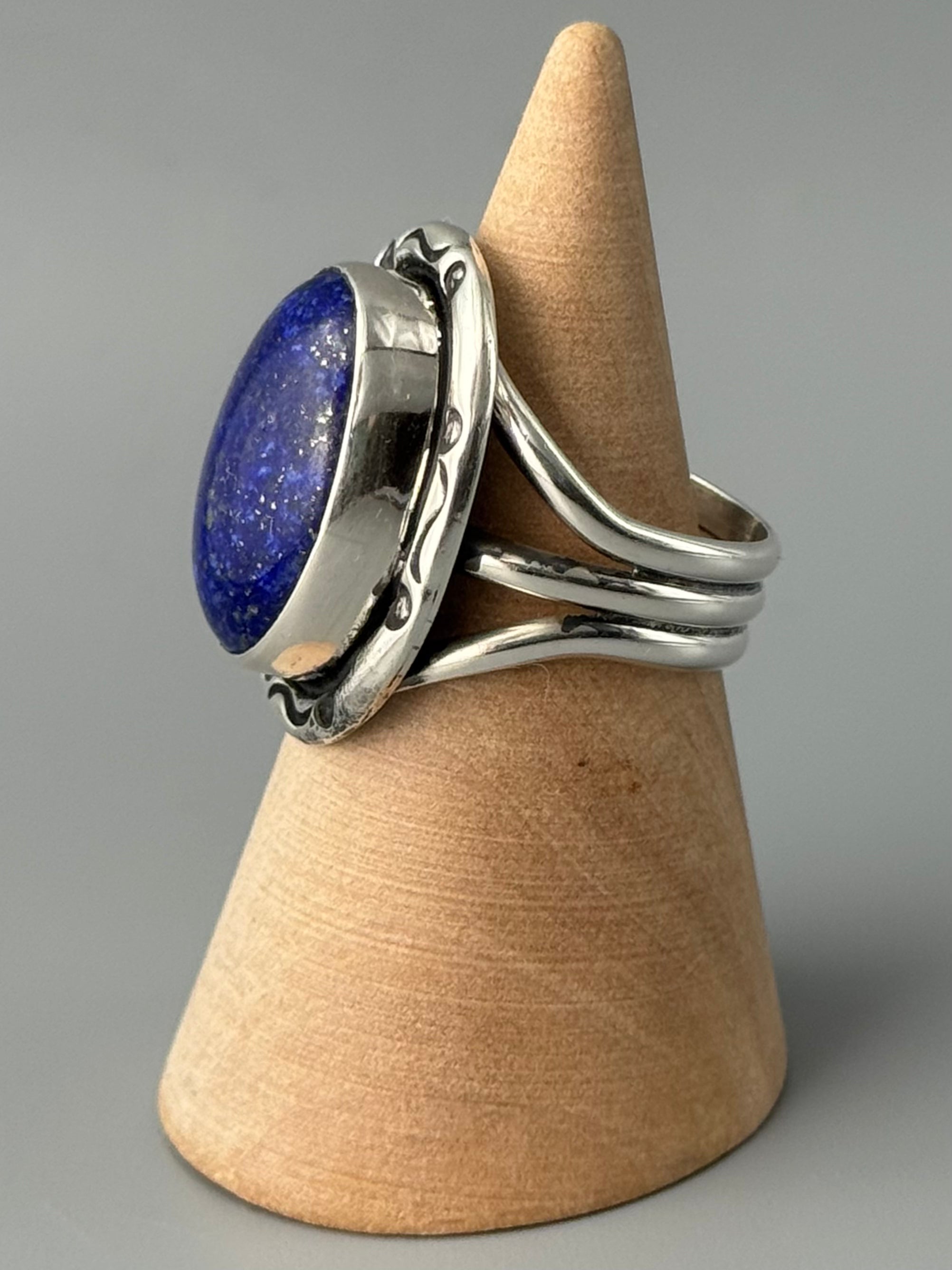 •LAPIS LAZULI - SMUDGE• Navajo silver ring (size 7.5)