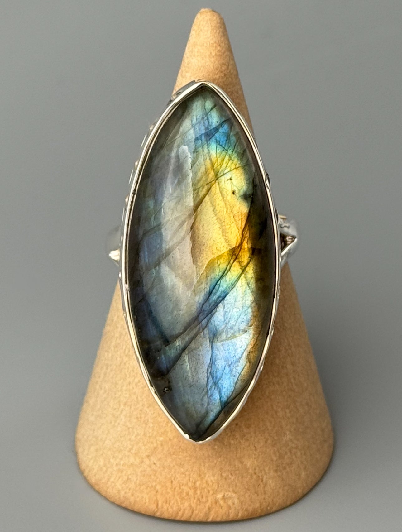 •LABRADORITE - EYE• split band silver ring (size 8.75)