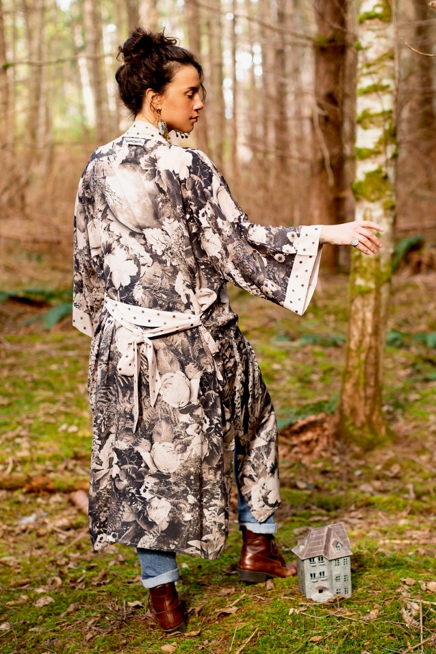 •LOOKING GLASS• duster style bamboo cardigan