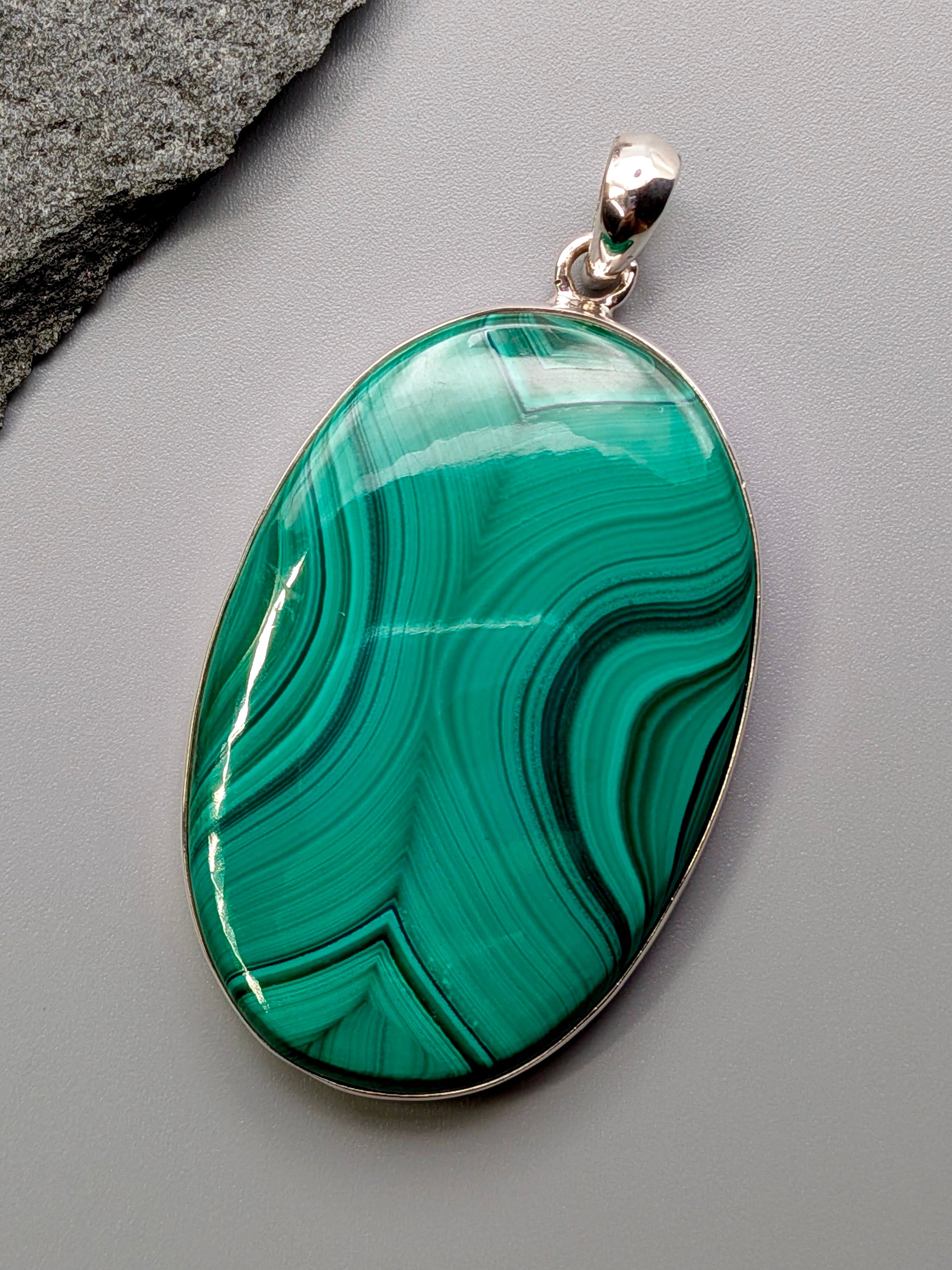 •MALACHITE - LARGE OVAL• sterling silver pendant