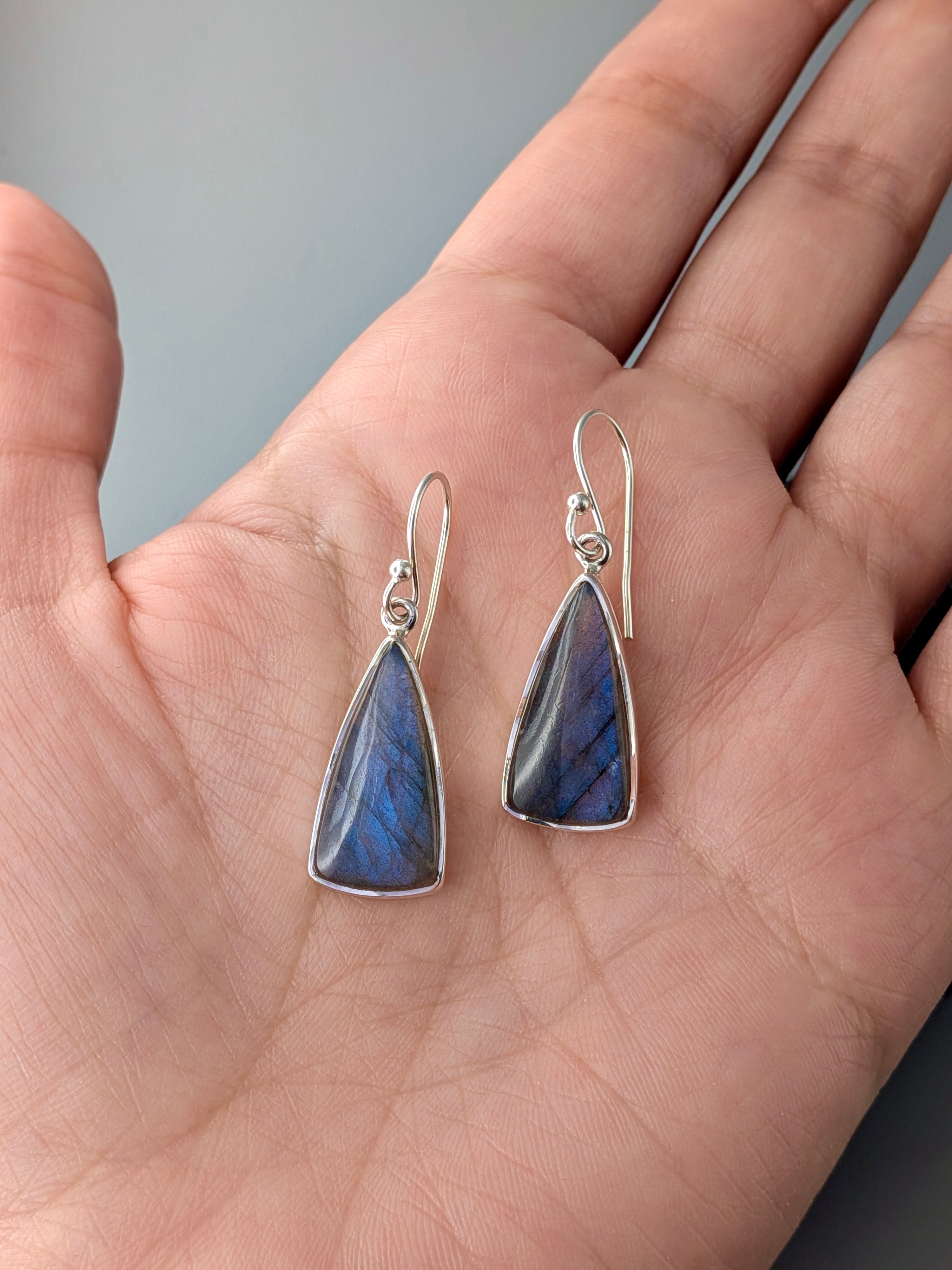 •LABRADORITE SOFT TRIANGLE• silver dangle earrings