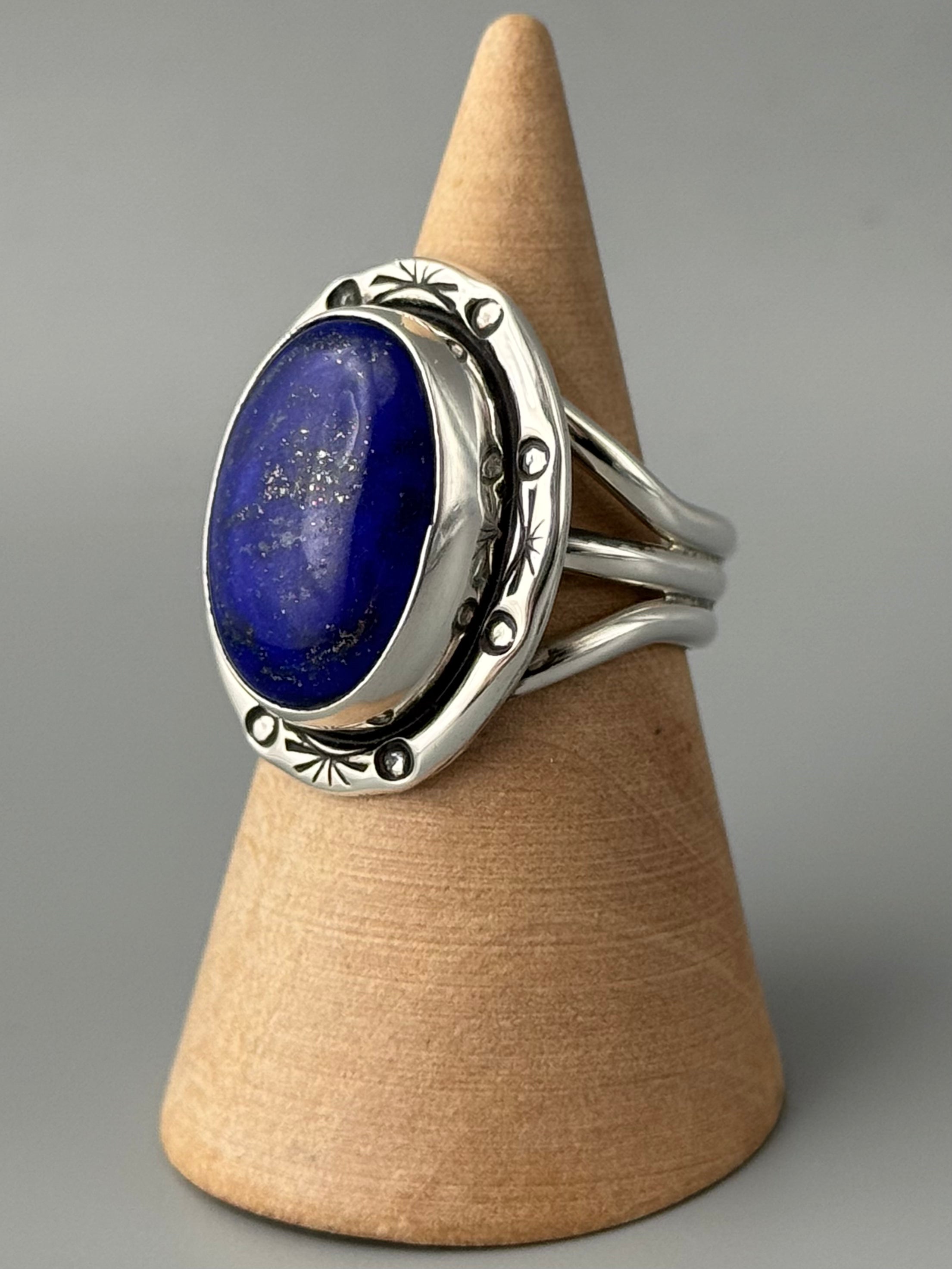 •LAPIS LAZULI - SHÁ• Navajo silver ring (size 8.25)