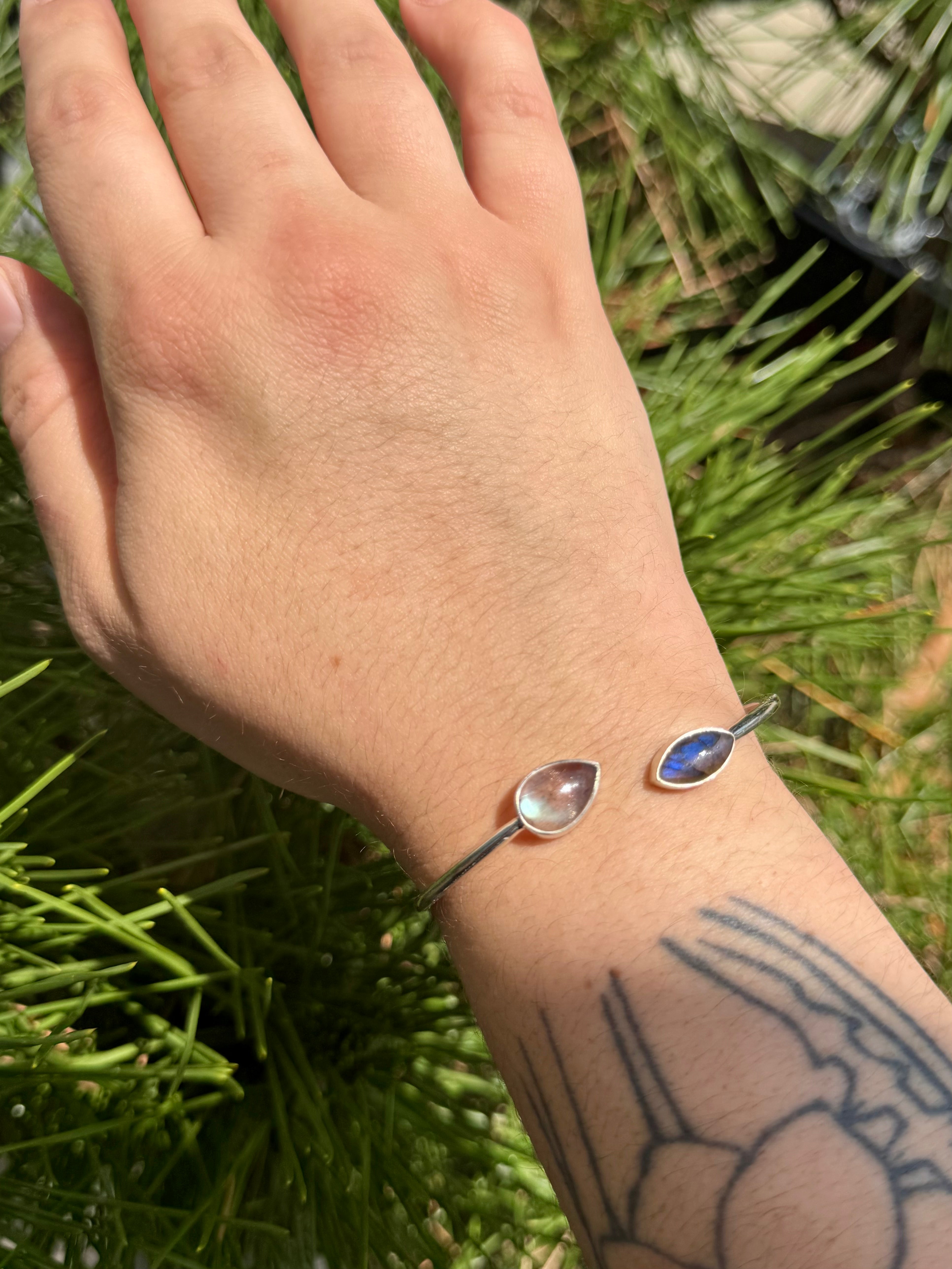 •TEAR+ EYE• labradorite + silver twist-on cuff bracelet