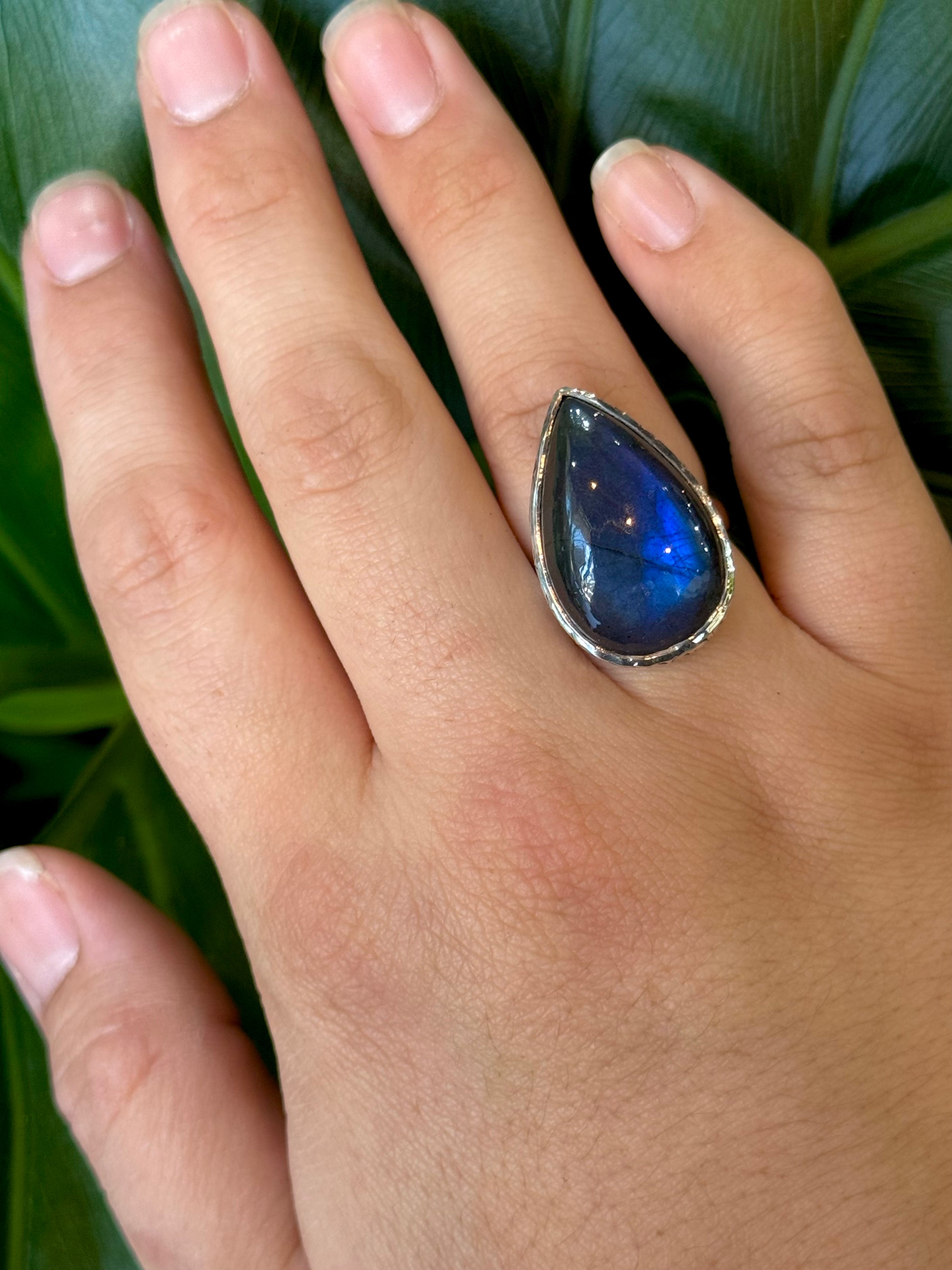 •LABRADORITE - TEAR• elemental bezel silver ring (size 7)