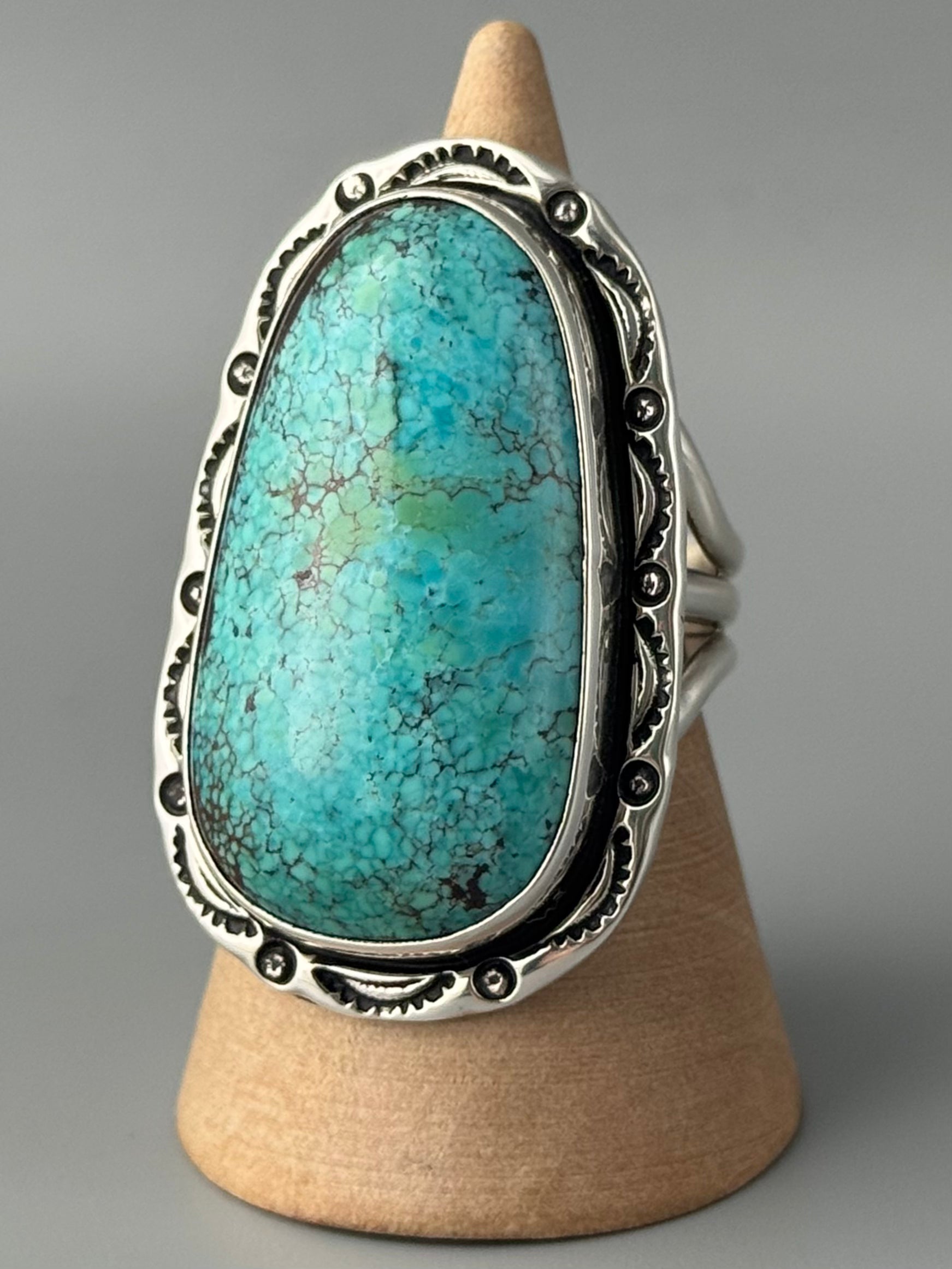 •CHINESE TURQUOISE - SHÁ• Navajo silver ring (size 10.5)