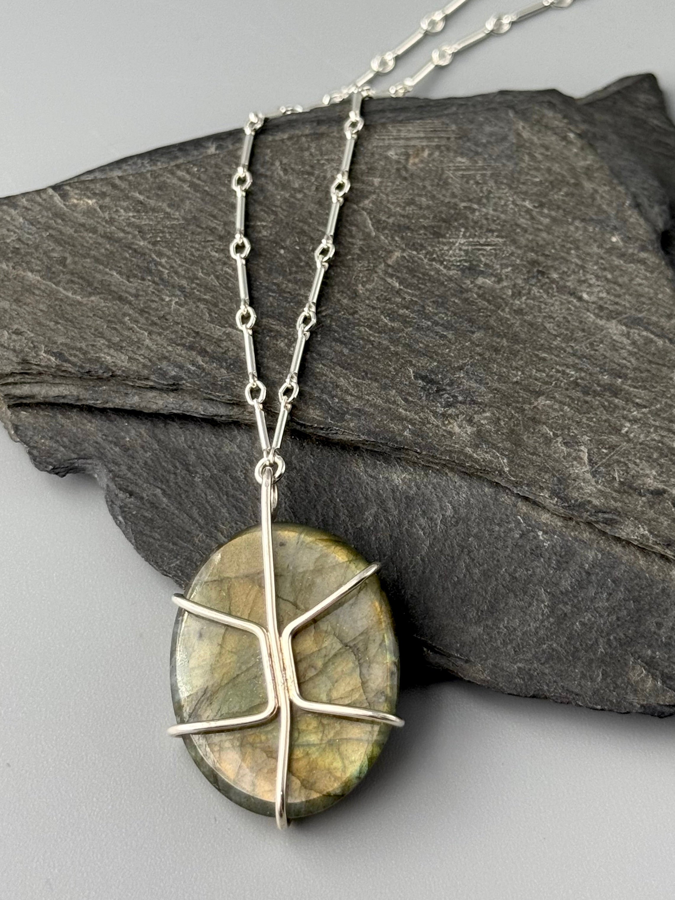 •LABRADORITE - OVAL• sterling silver necklace (18" long)
