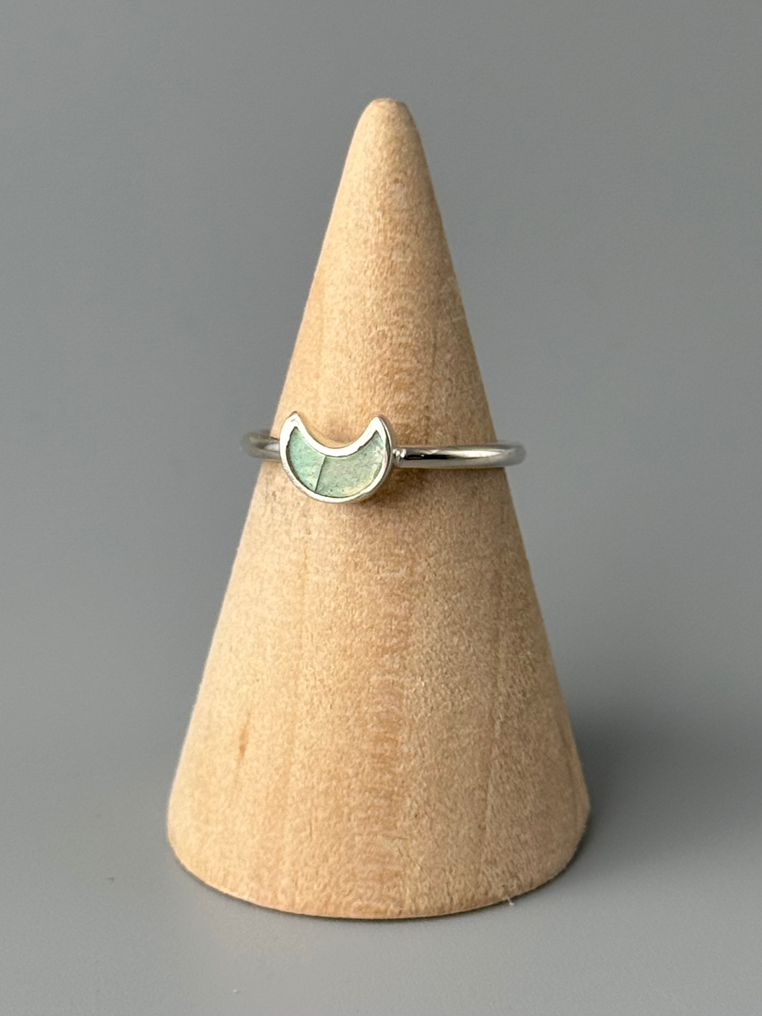 •LABRADORITE - SMALL CRESCENT• silver ring (various sizes)