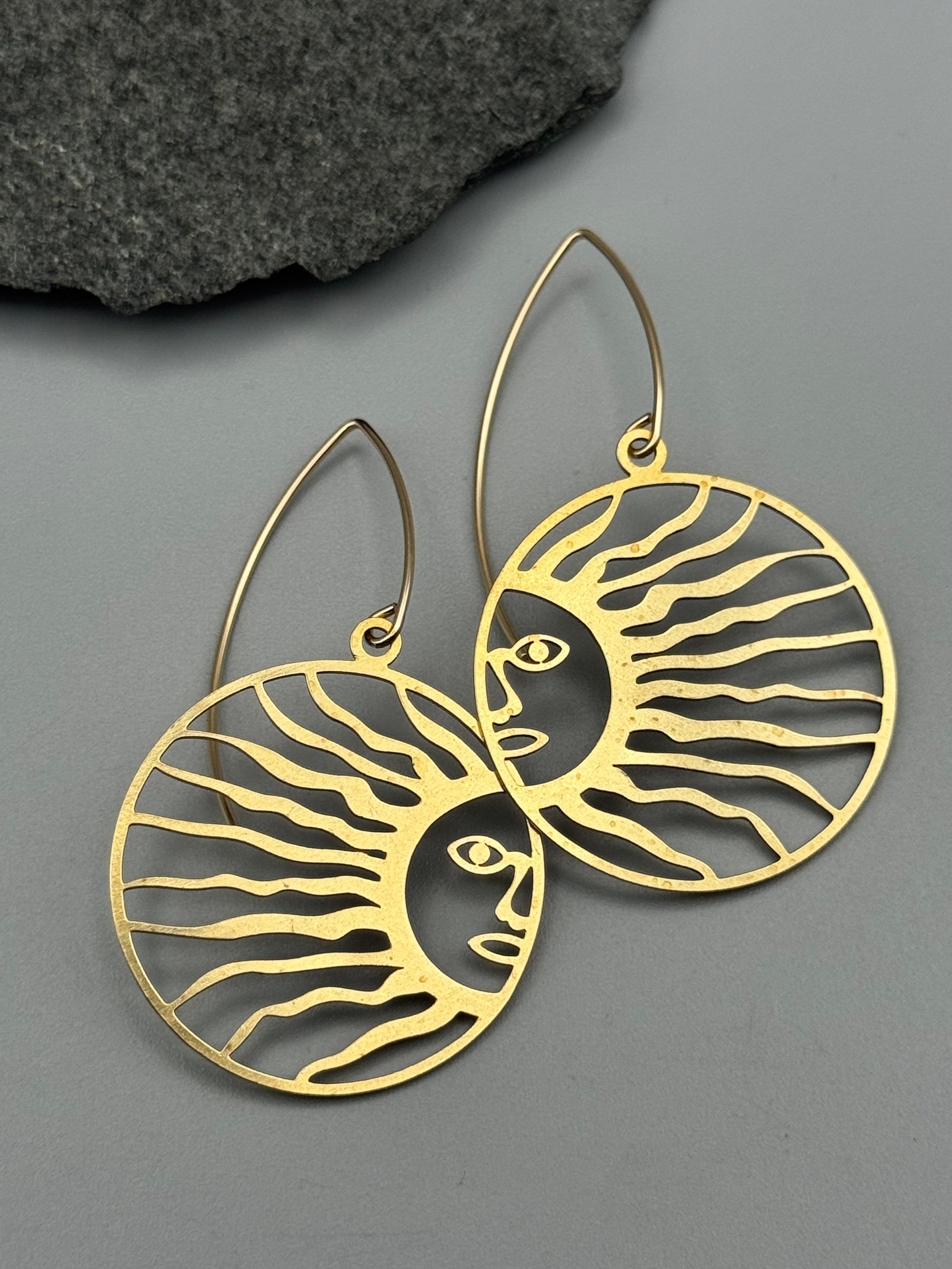 •SOL SHINE• gold dangle earrings